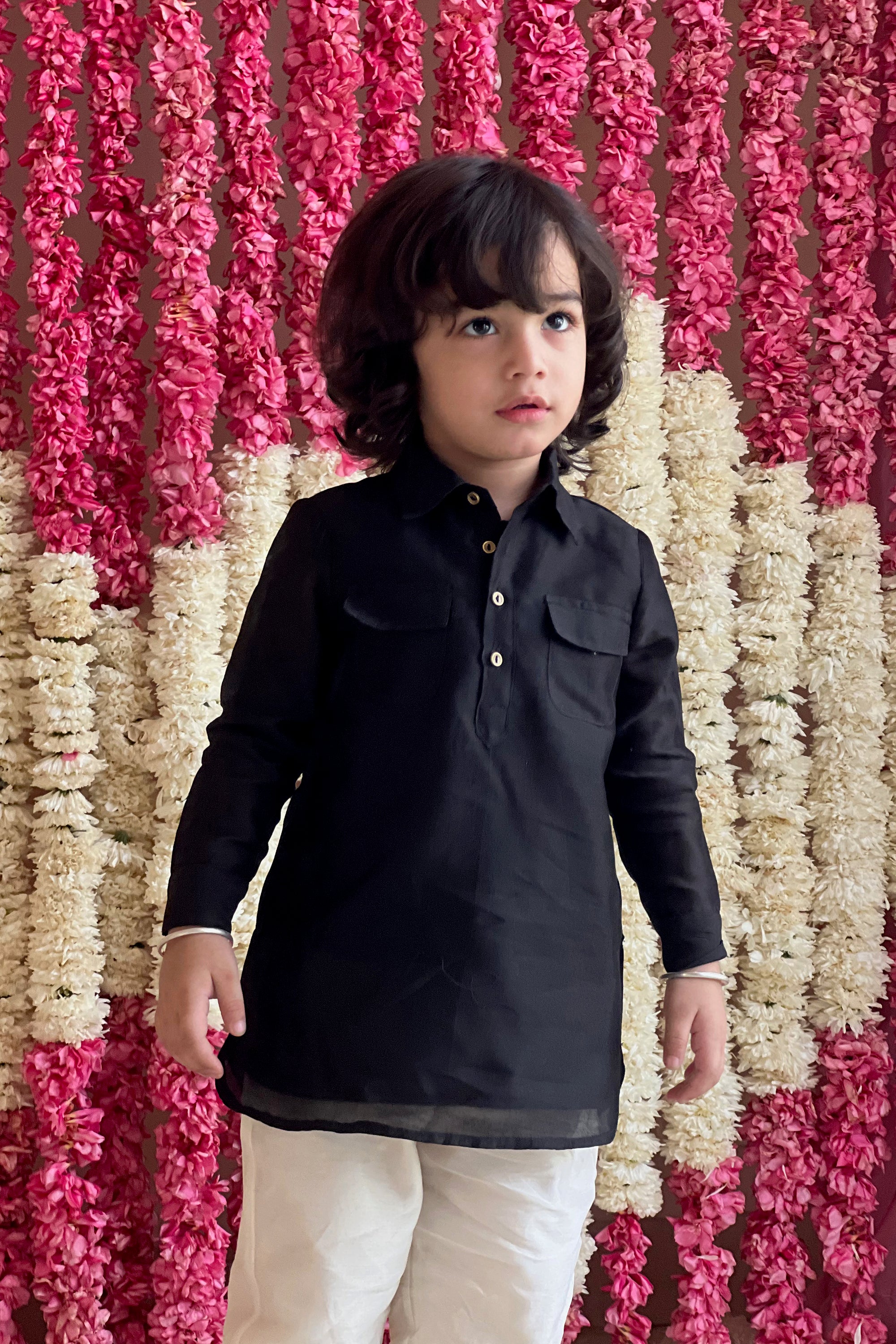 Shera Pathani Kurta and Pyjama Set - Black