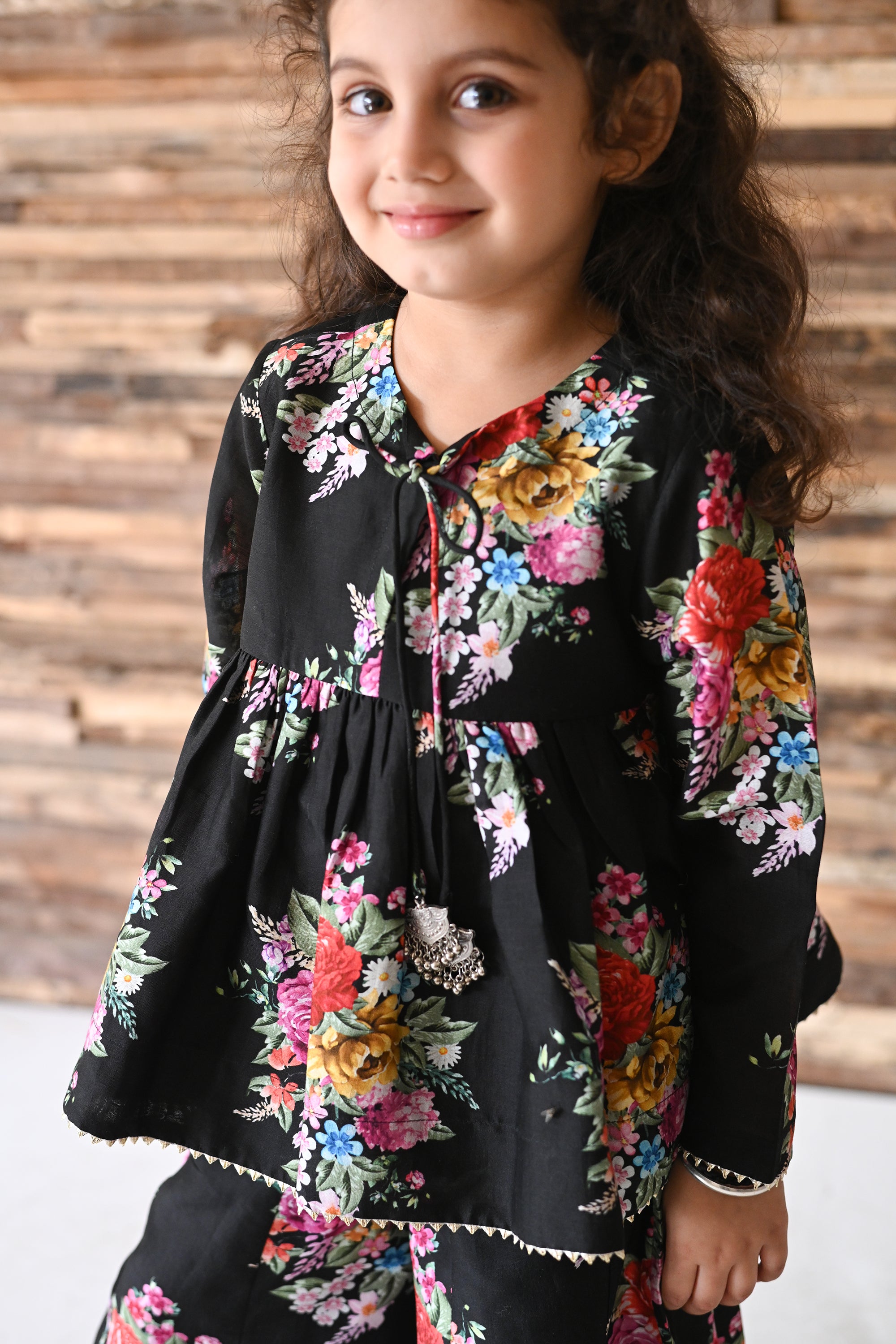 Gulneet Sharara Set - Black Phool Angan