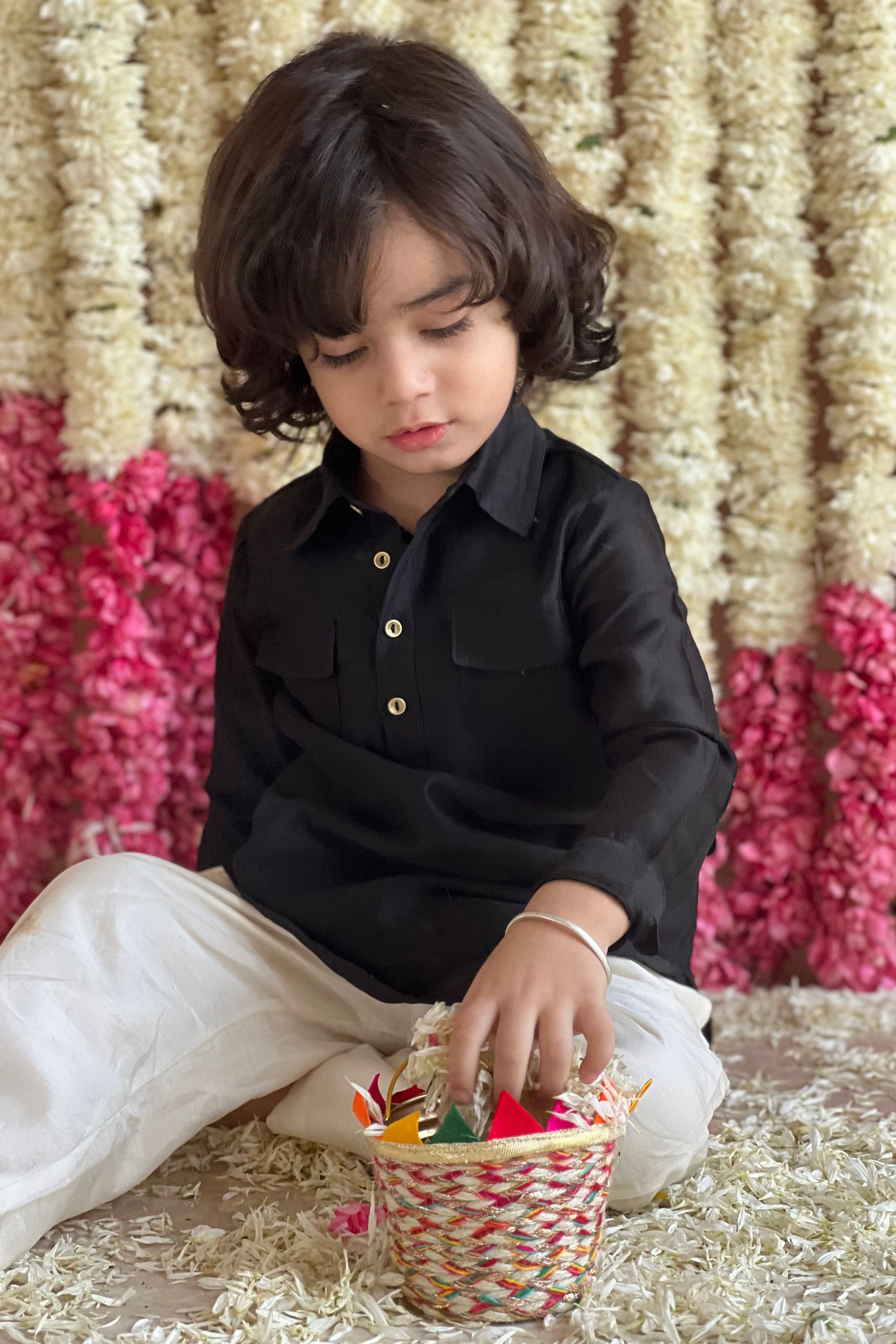 Shera Pathani Kurta and Pyjama Set - Black