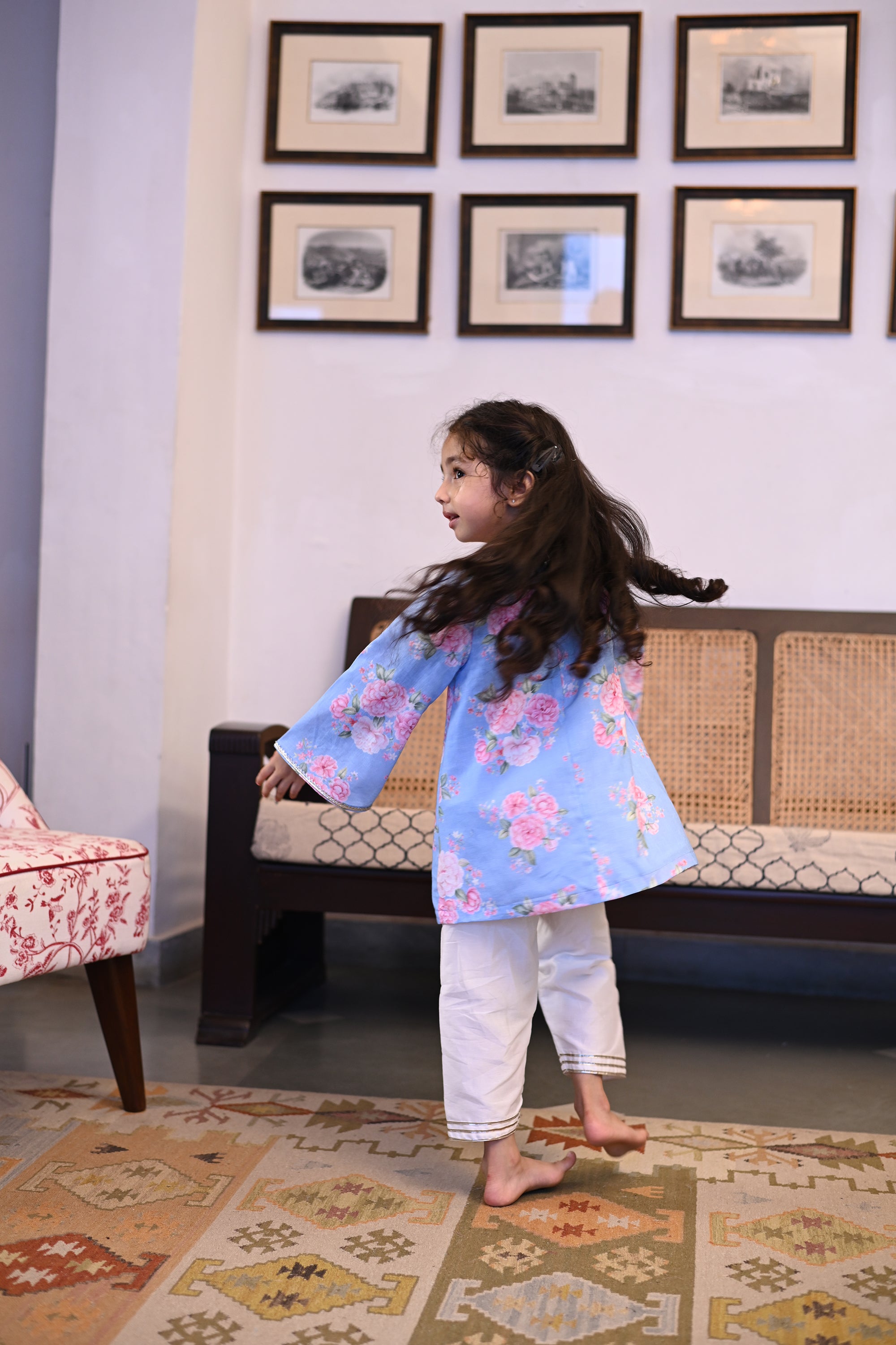 Trisha Set-True Blue Floral Bunch