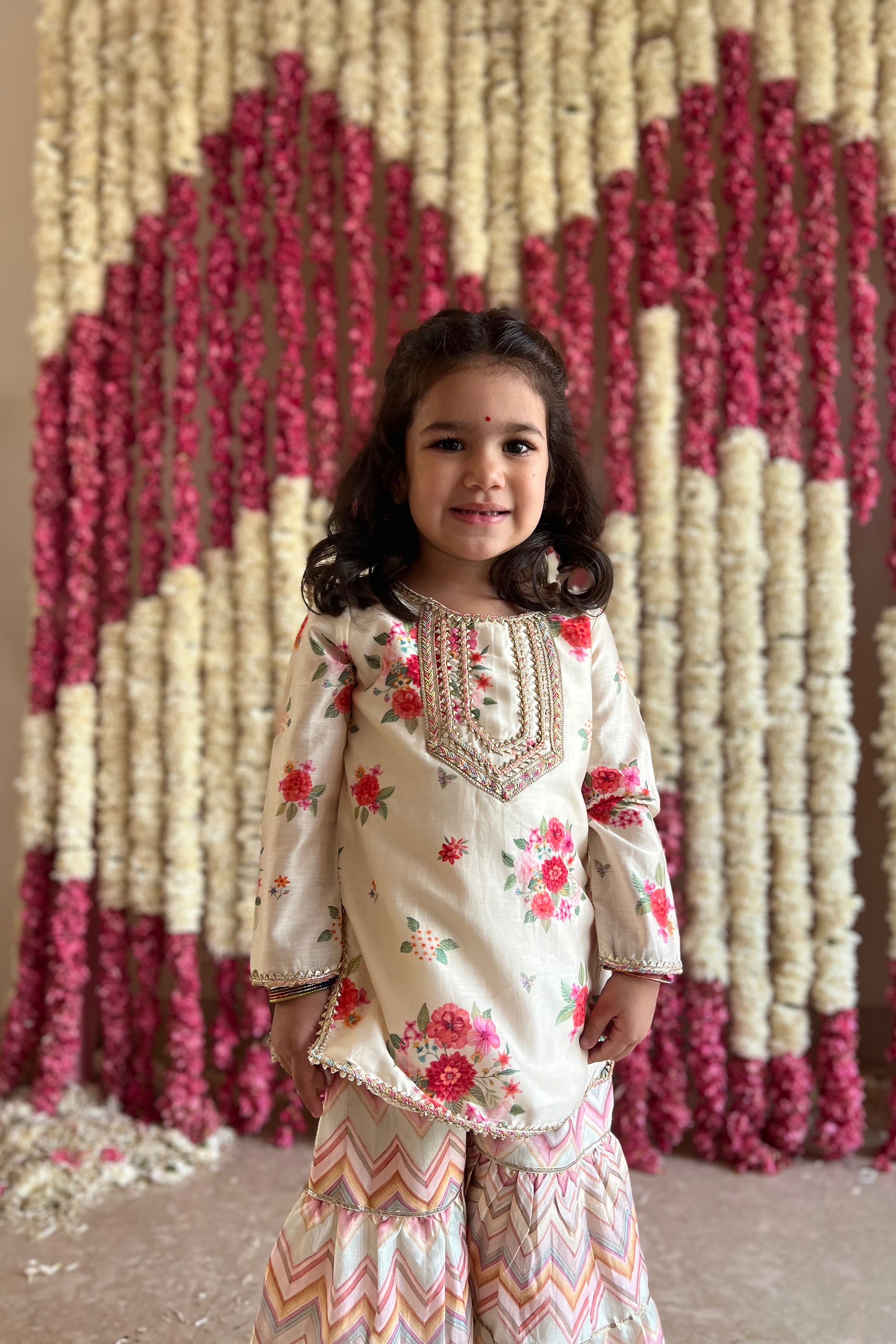 Vera Gharara Set - Ivory Bagh