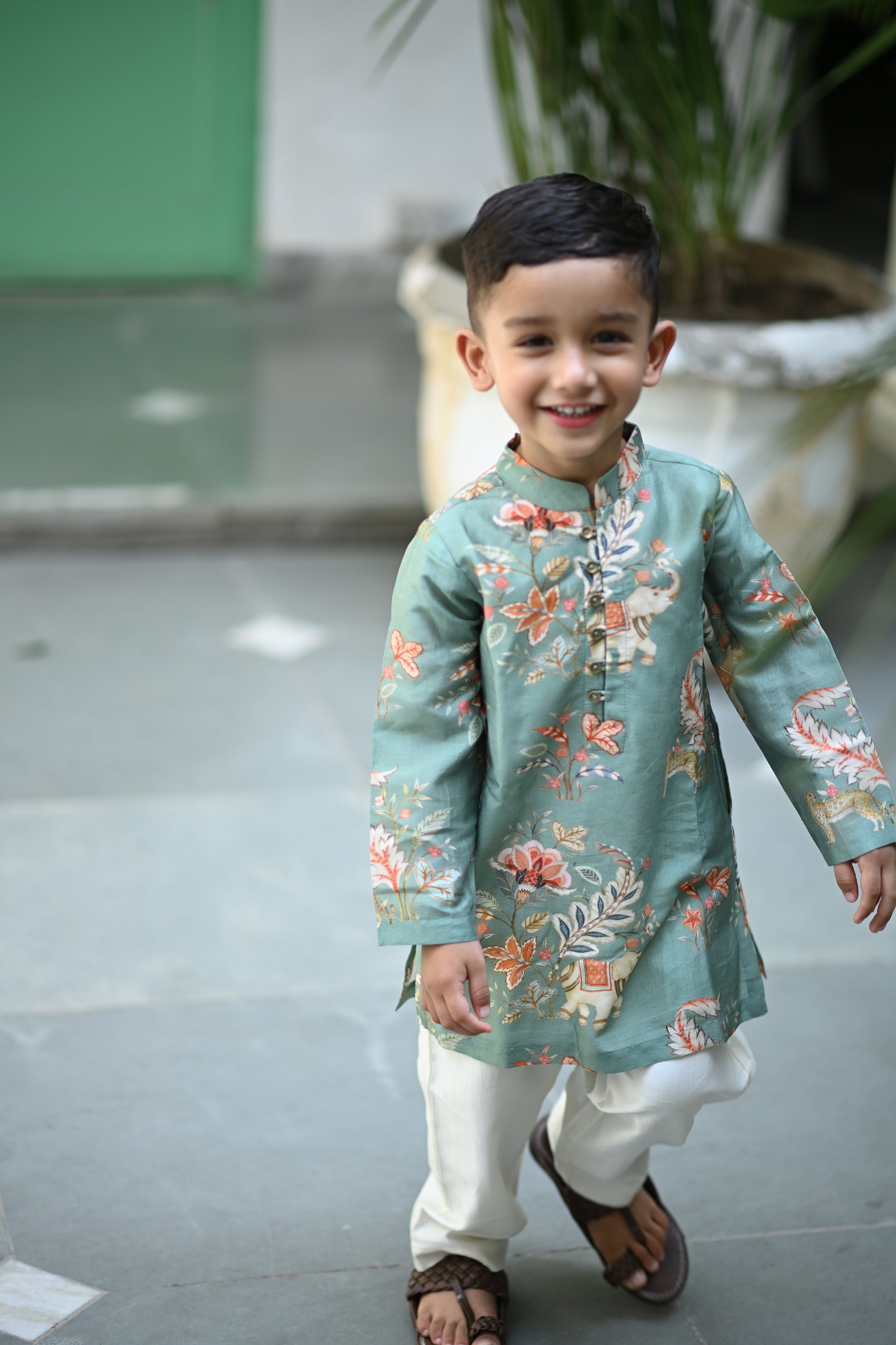 Sabr Kurta And Pyjama Set - Teal Haathi