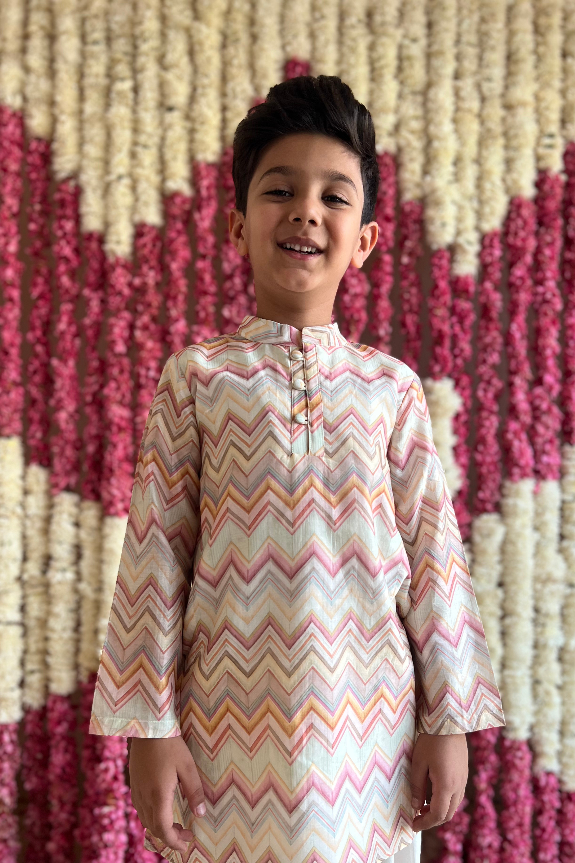 Tegh Kurta and Pyjama Set - Light Chevron