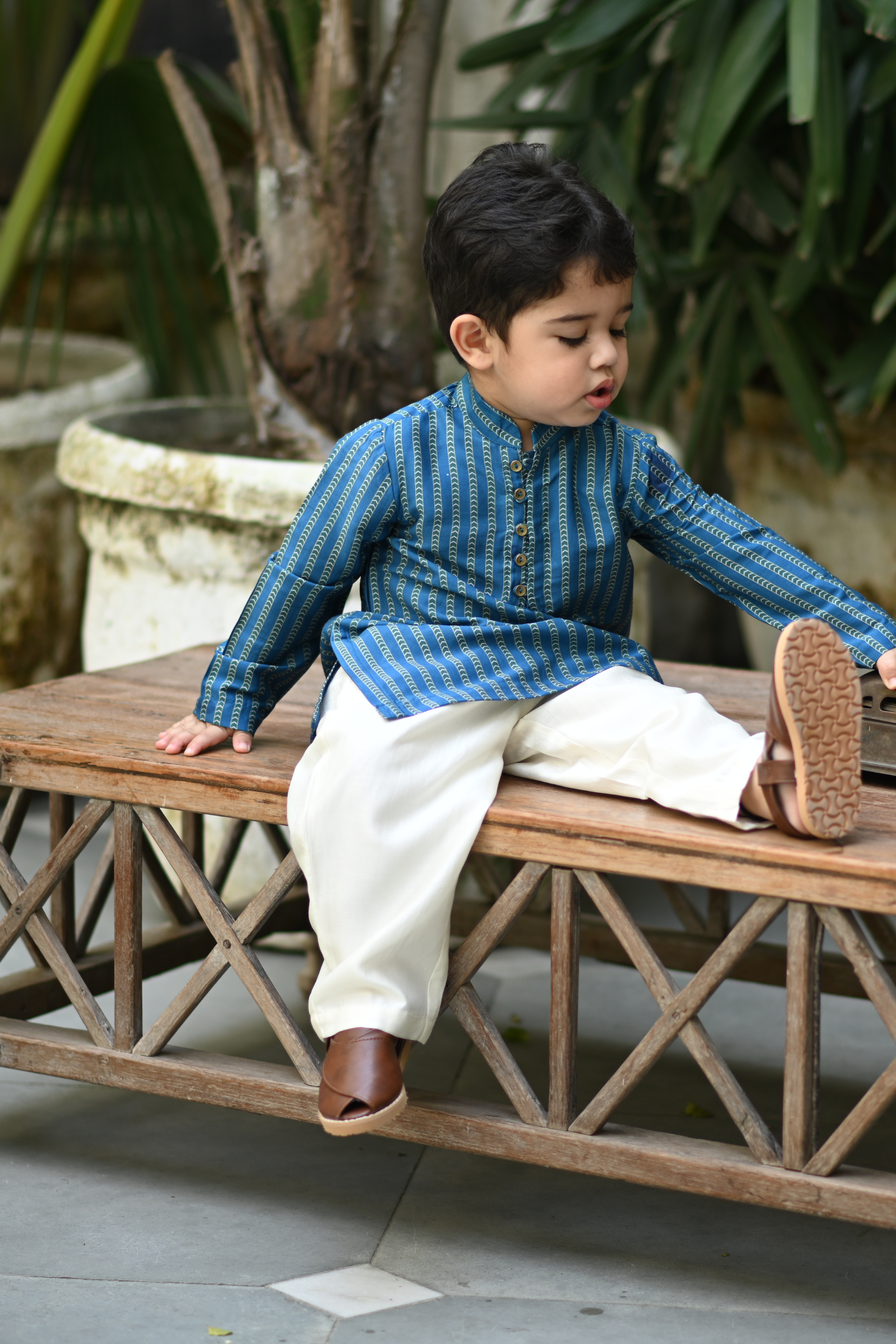 Udayveer Kurta And Pyjama Set- Indigo Stripe