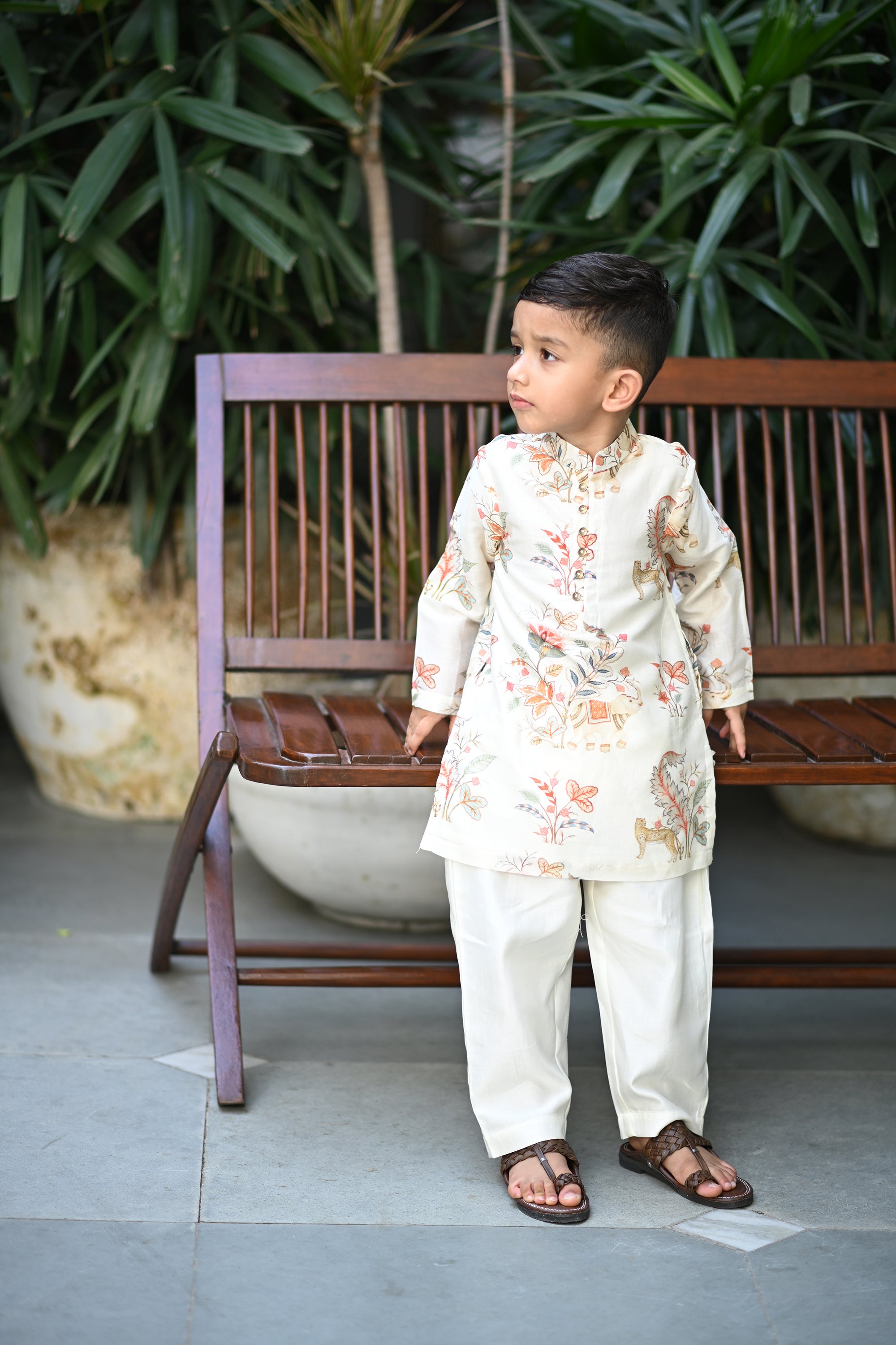 Sabr Kurta And Pyjama Set- Cream Haathi