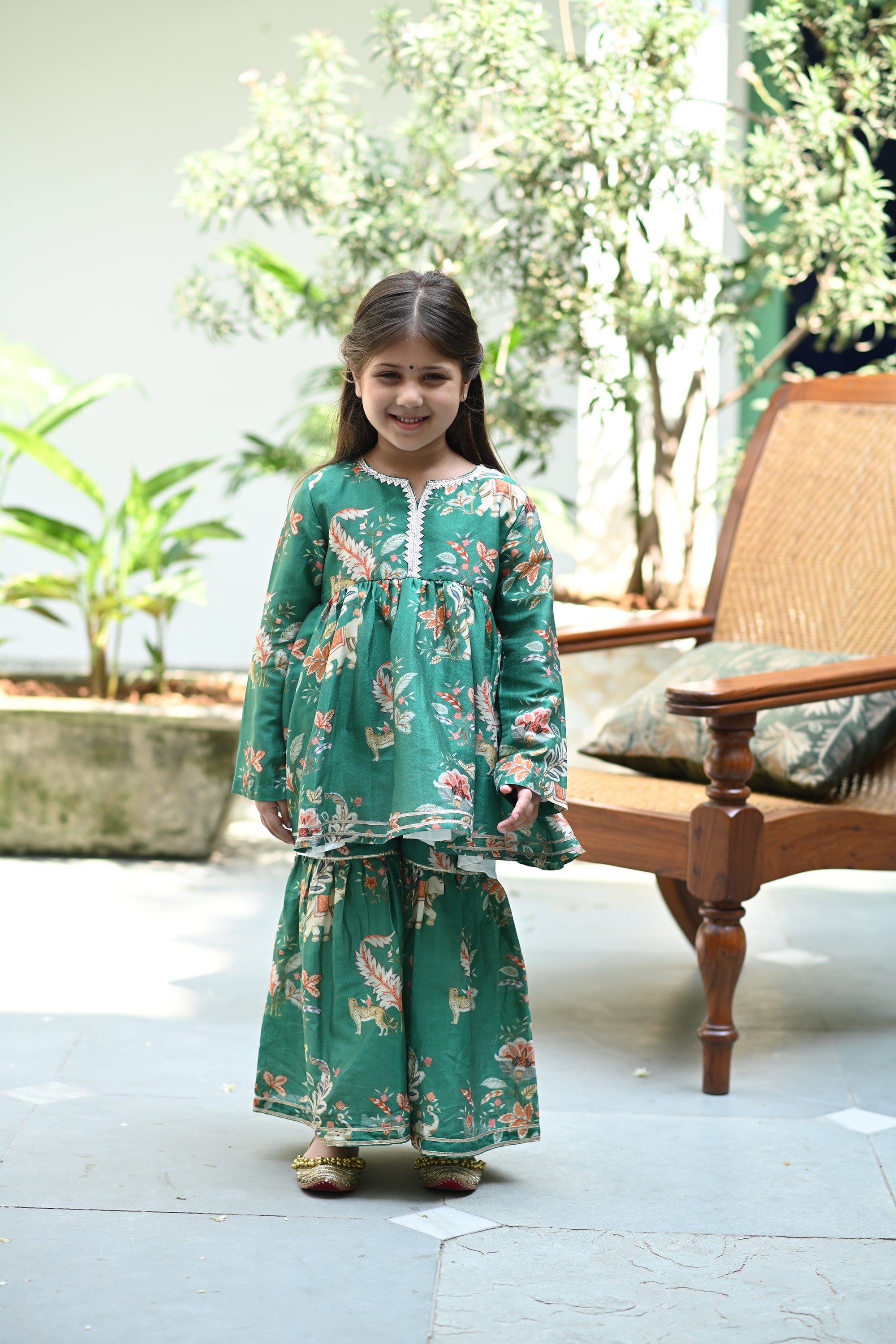Mahanoor Gharara Set-Forest Green Haathi Chintz