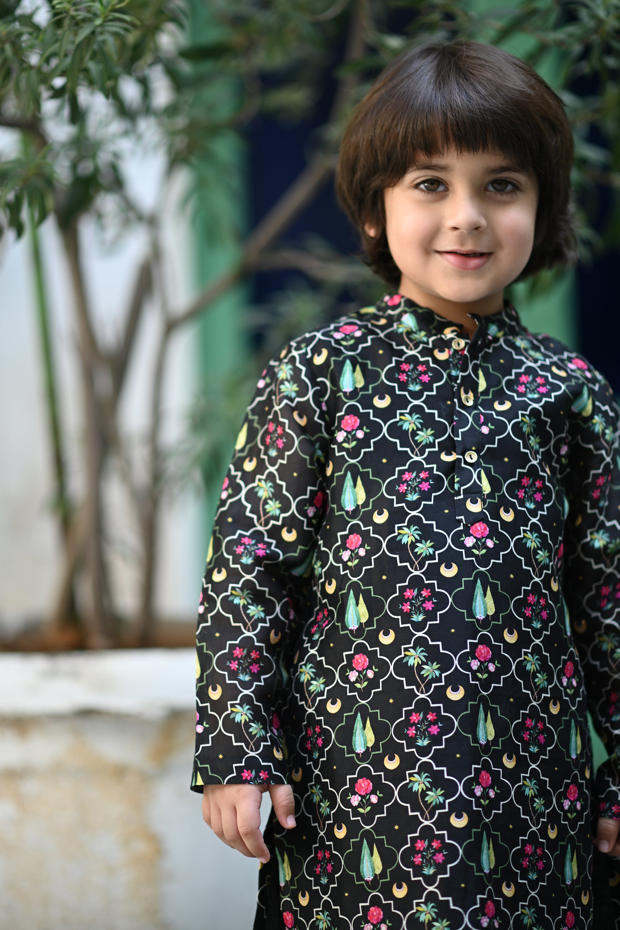 Arsh Kurta And Pyjama Set- Black Periyaar