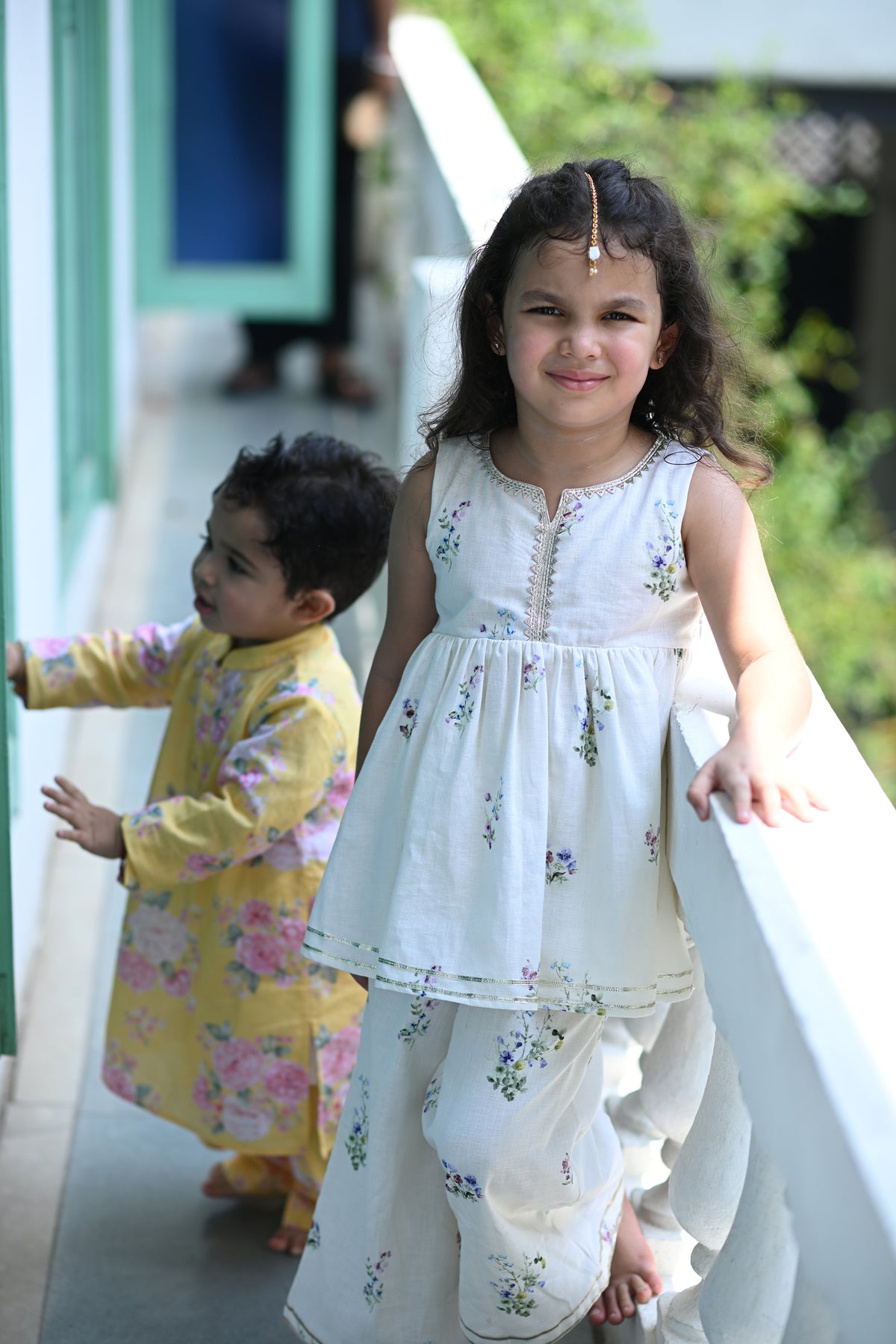 Ira Sharara Set - White Phool Angan
