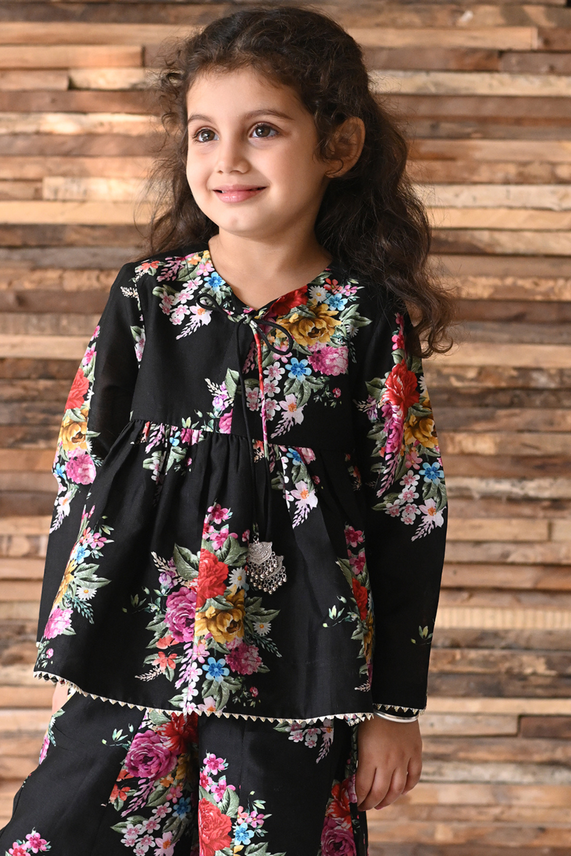 Gulneet Sharara Set - Black Phool Angan