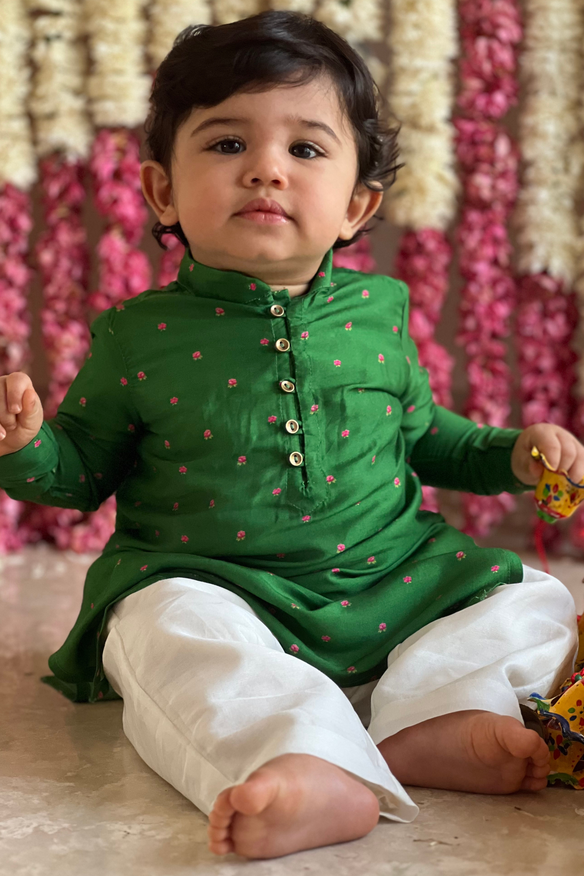 Ayaan Kurta and Pyjama Set - Green Lotus Cascade