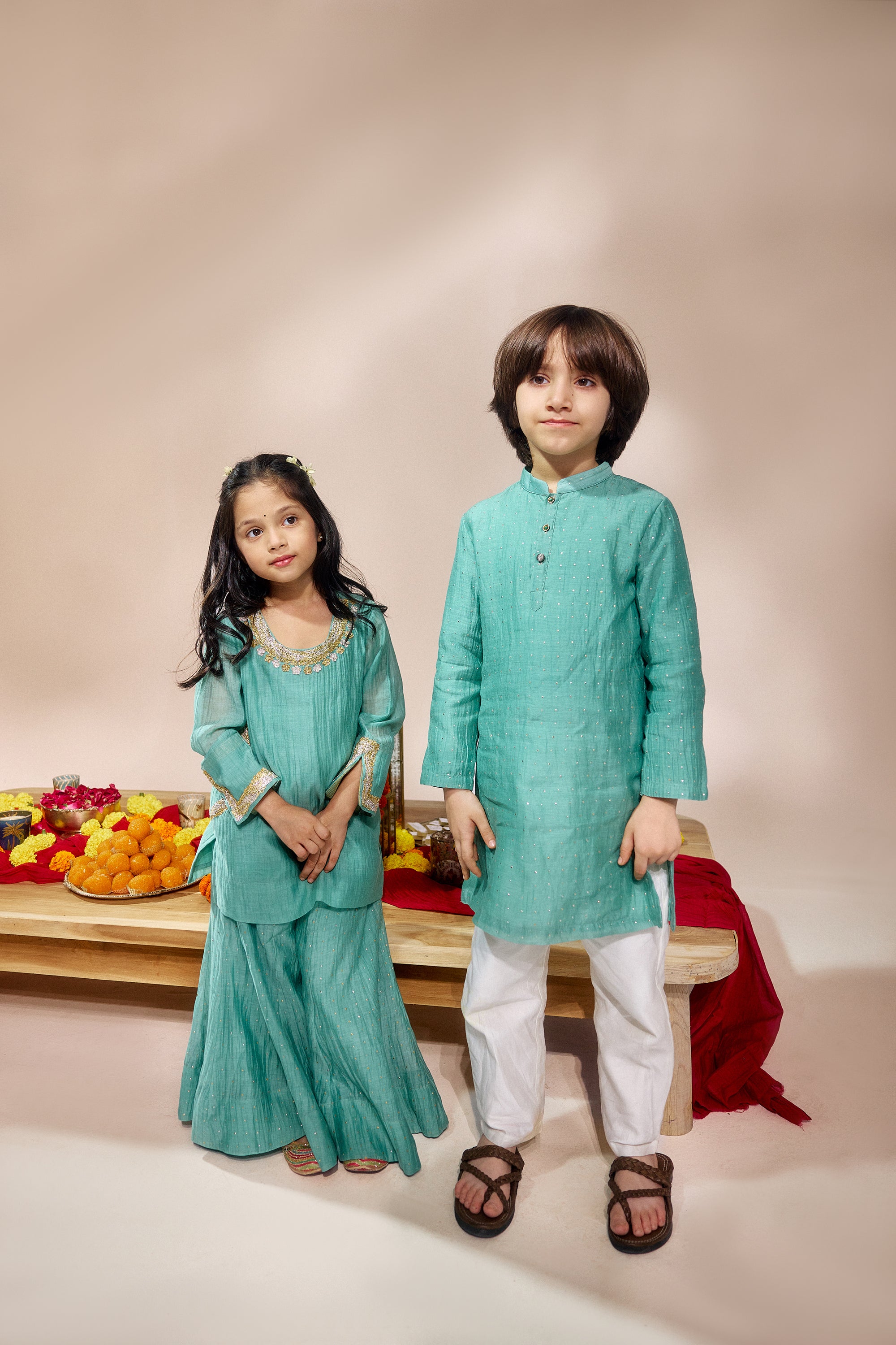 Mahi Sharara Set