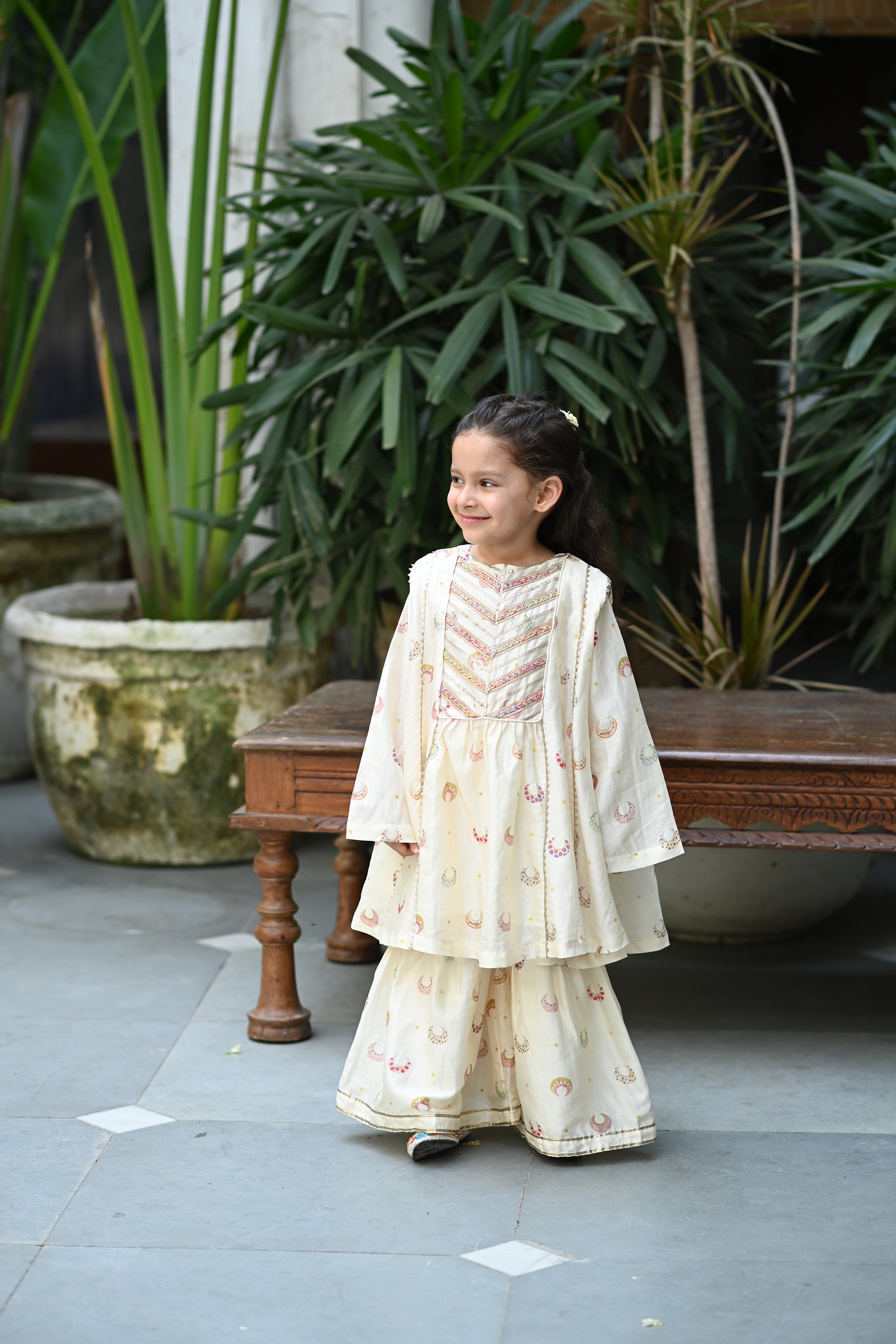 Sara Gharara Set - White Chand Tara