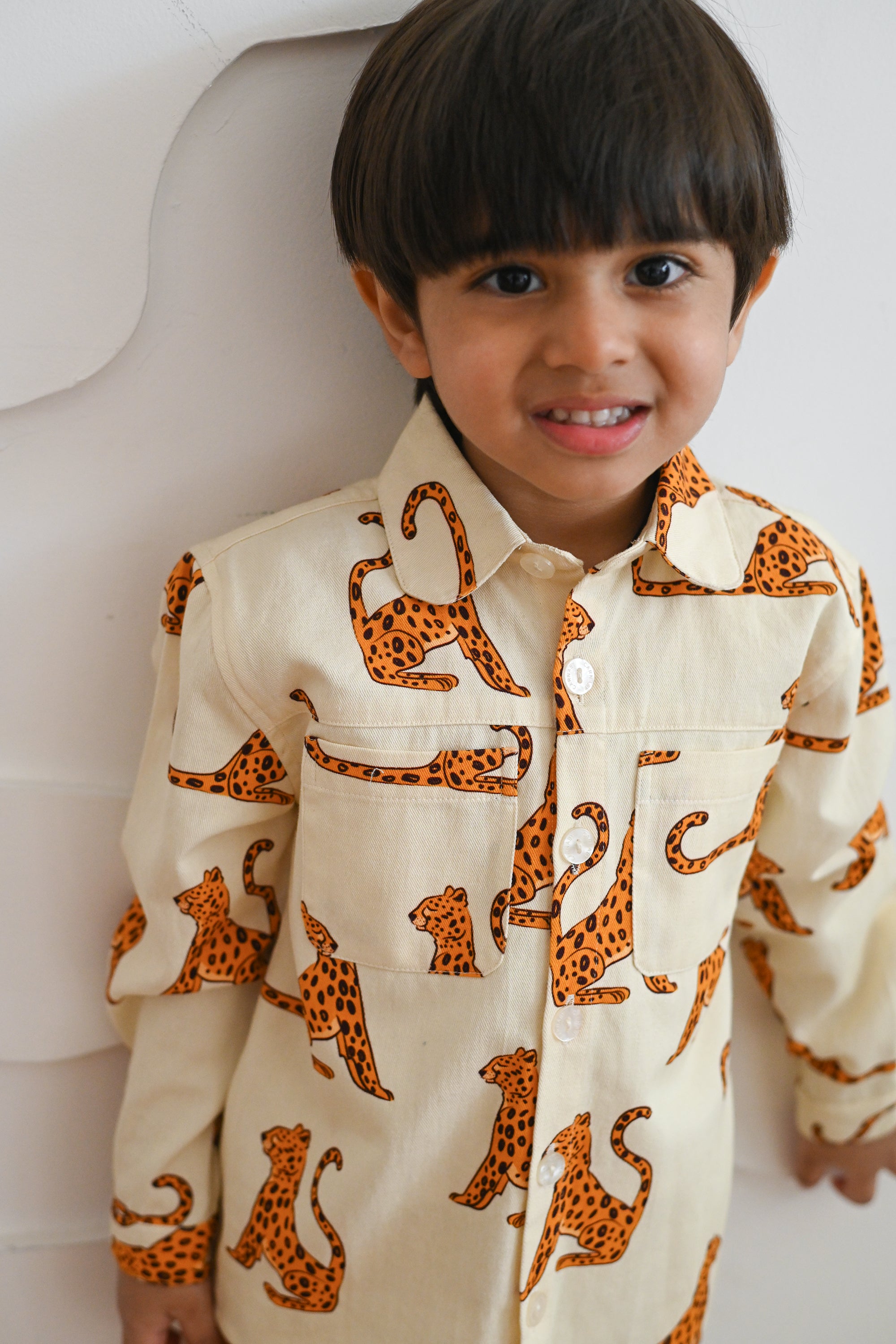 Marthly set-White Leo