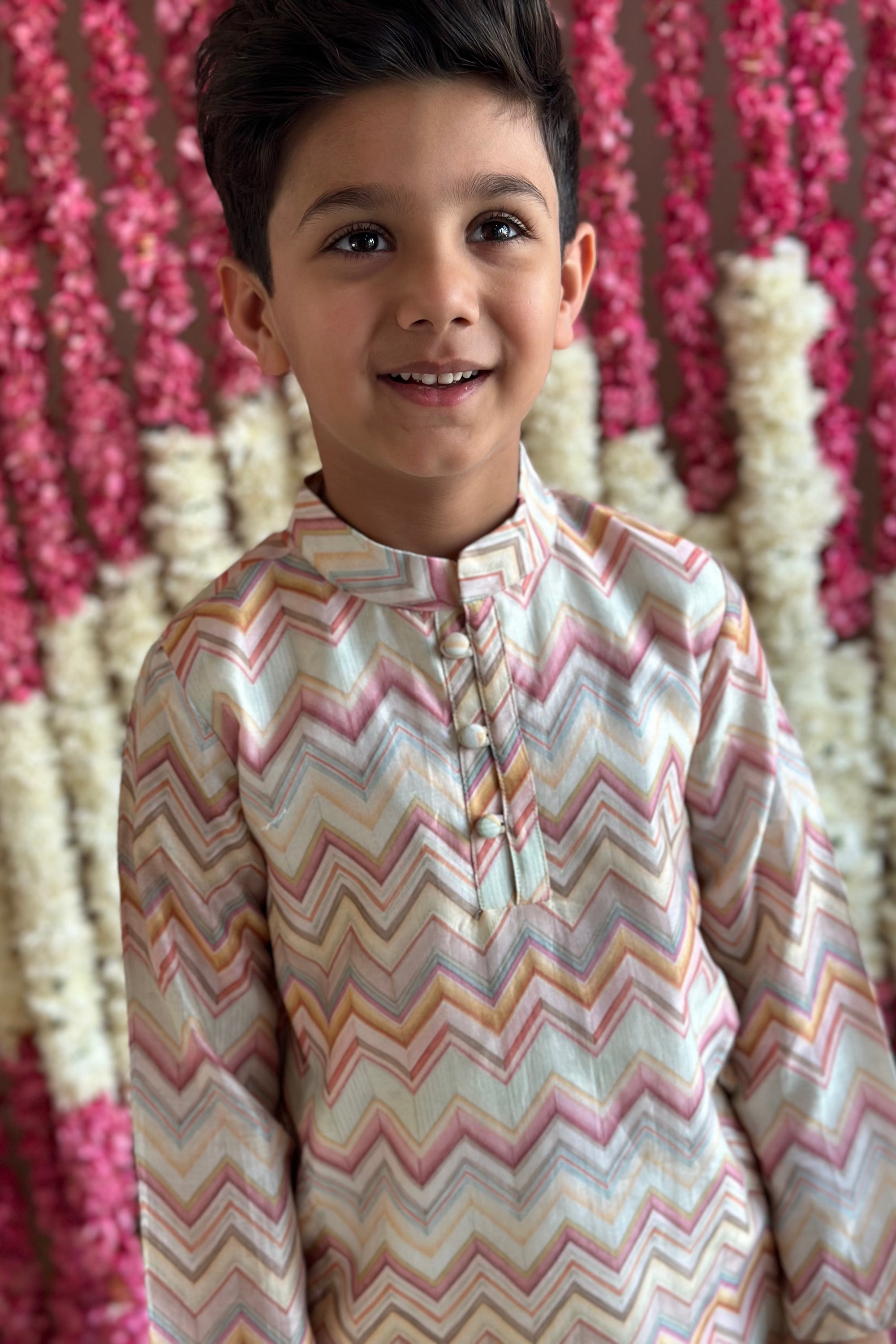 Tegh Kurta and Pyjama Set - Light Chevron