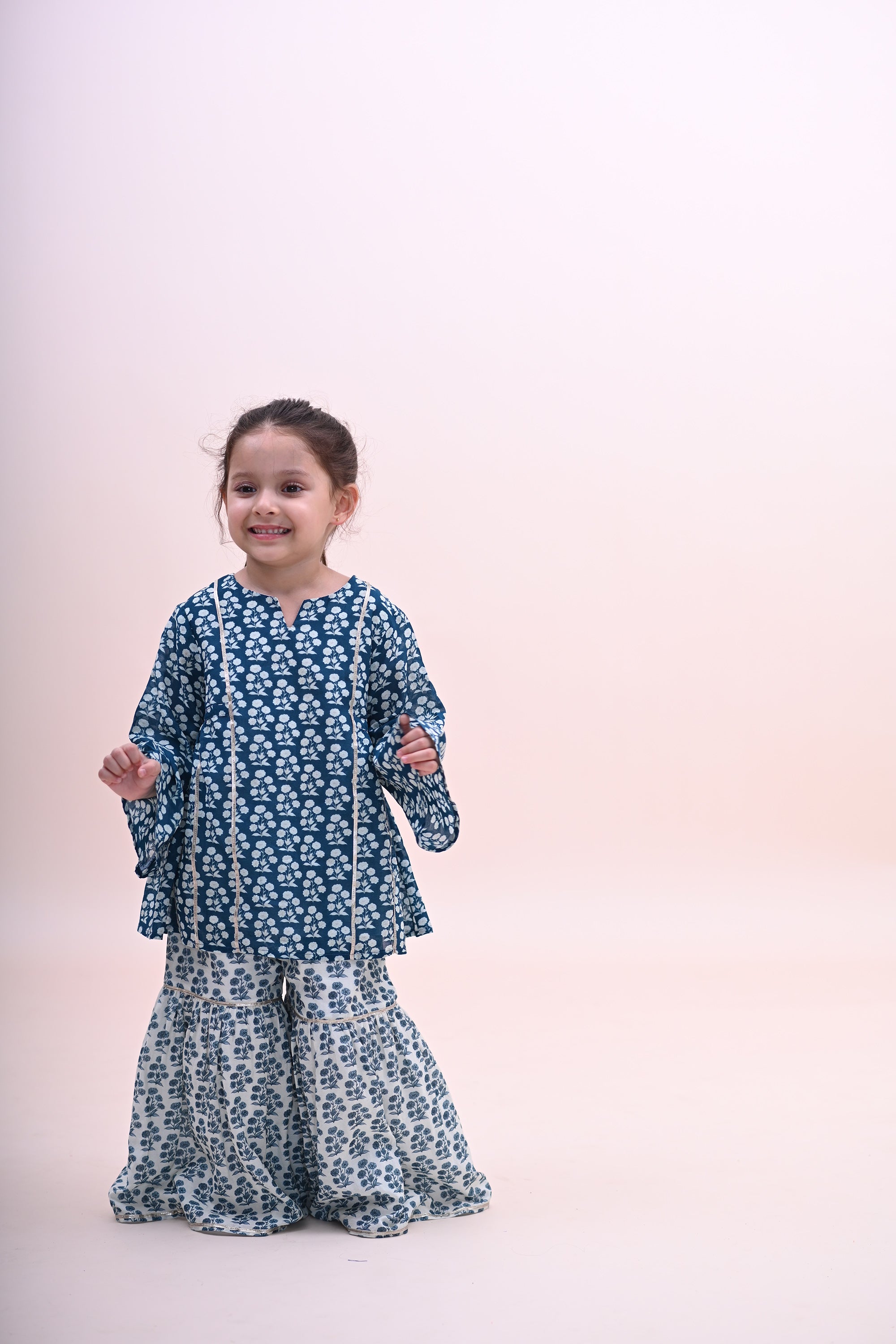 Tara Gharara Set - Dark Navy Rumi