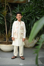 Fateh Bandhi Set- Off White Jungle Reverie