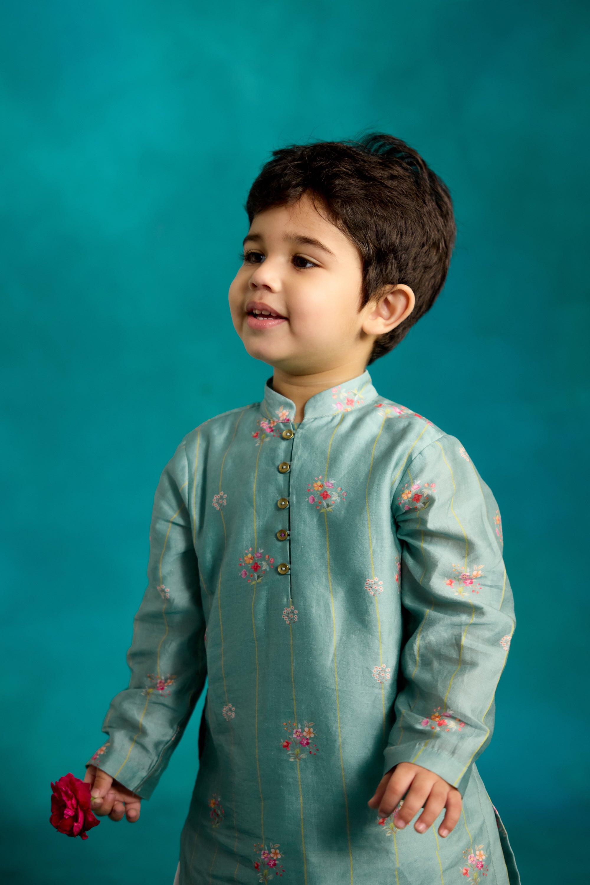 Paan Rekh Chitthi Kurta Set