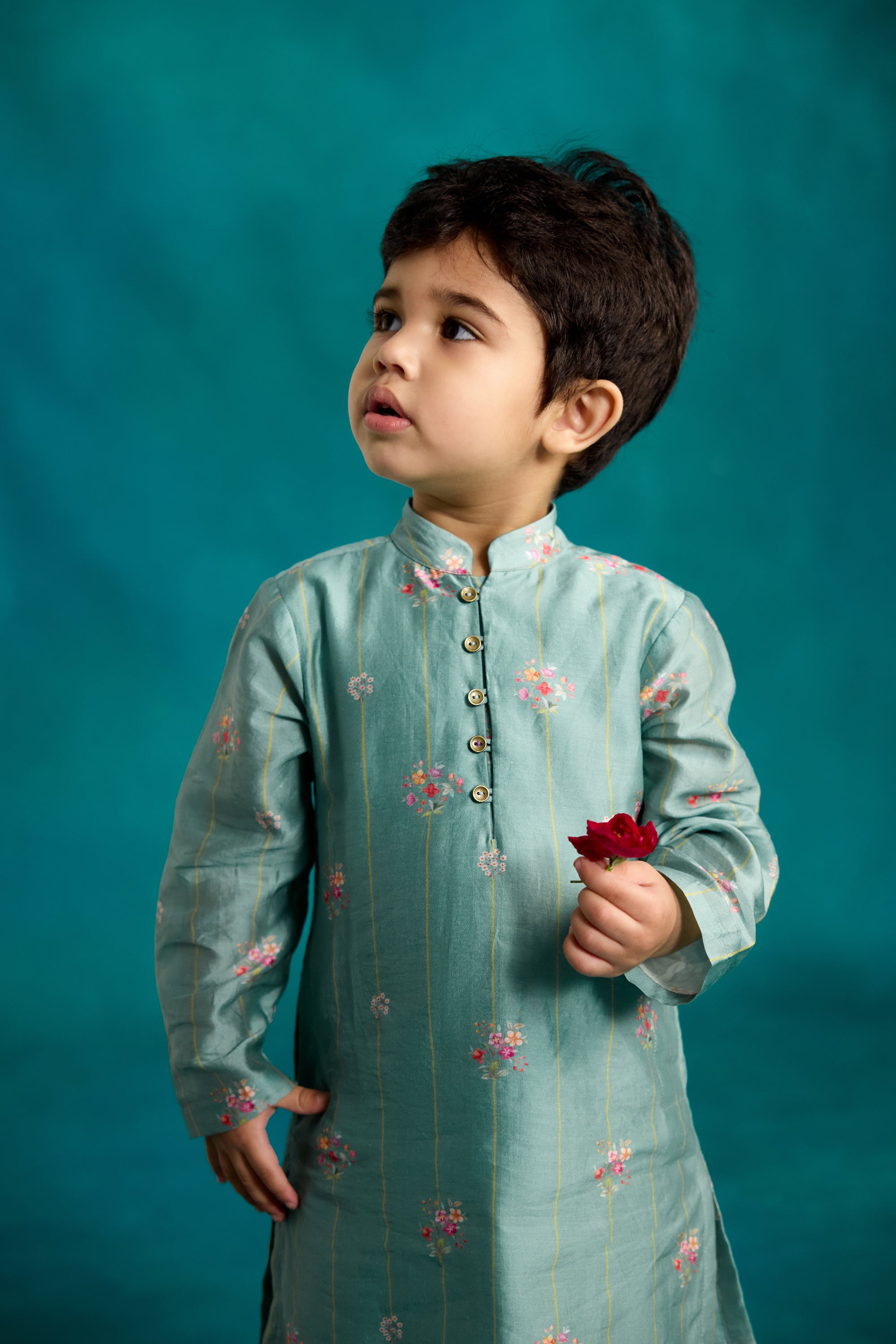 Paan Rekh Chitthi Kurta Set