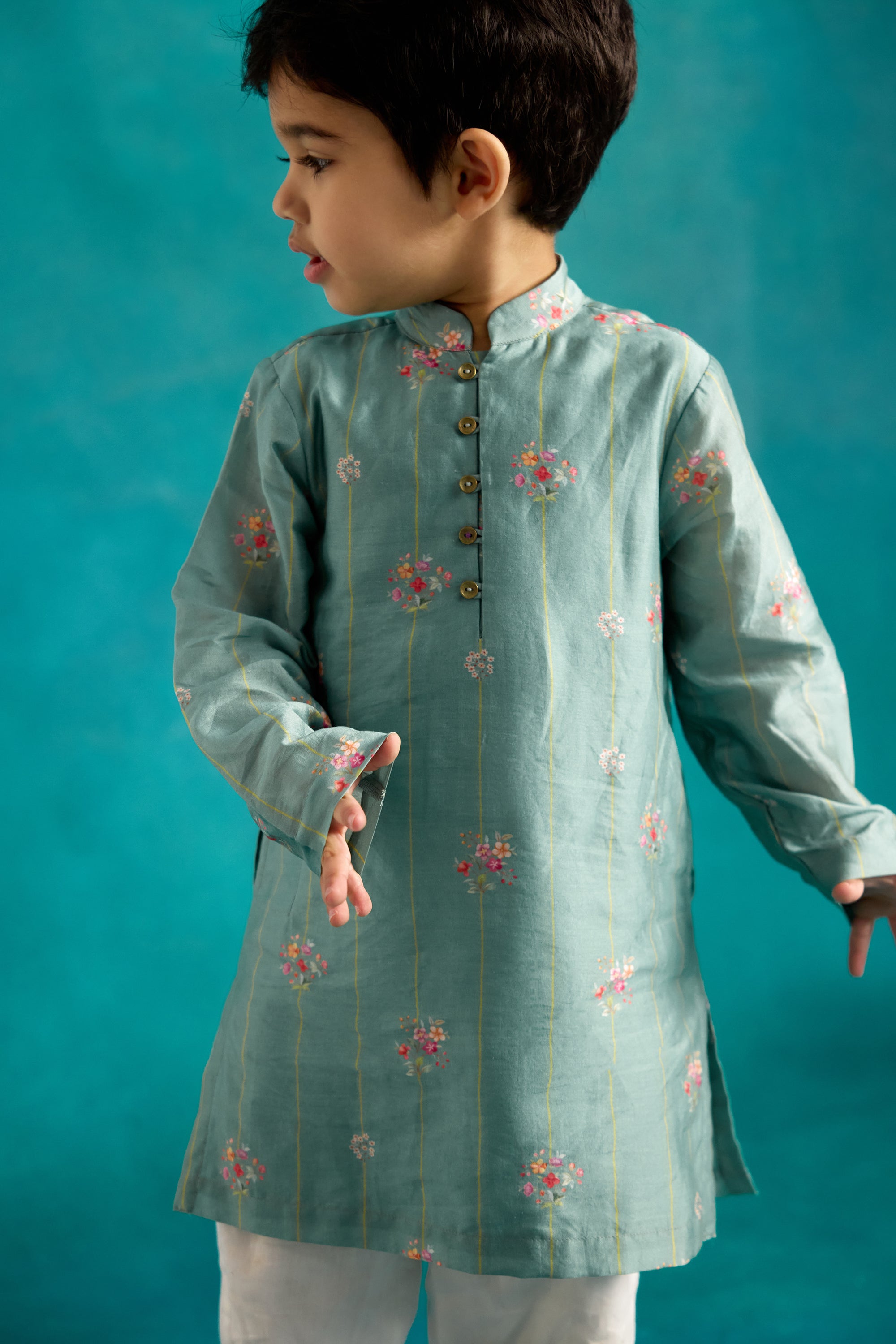 Paan Rekh Chitthi Kurta Set