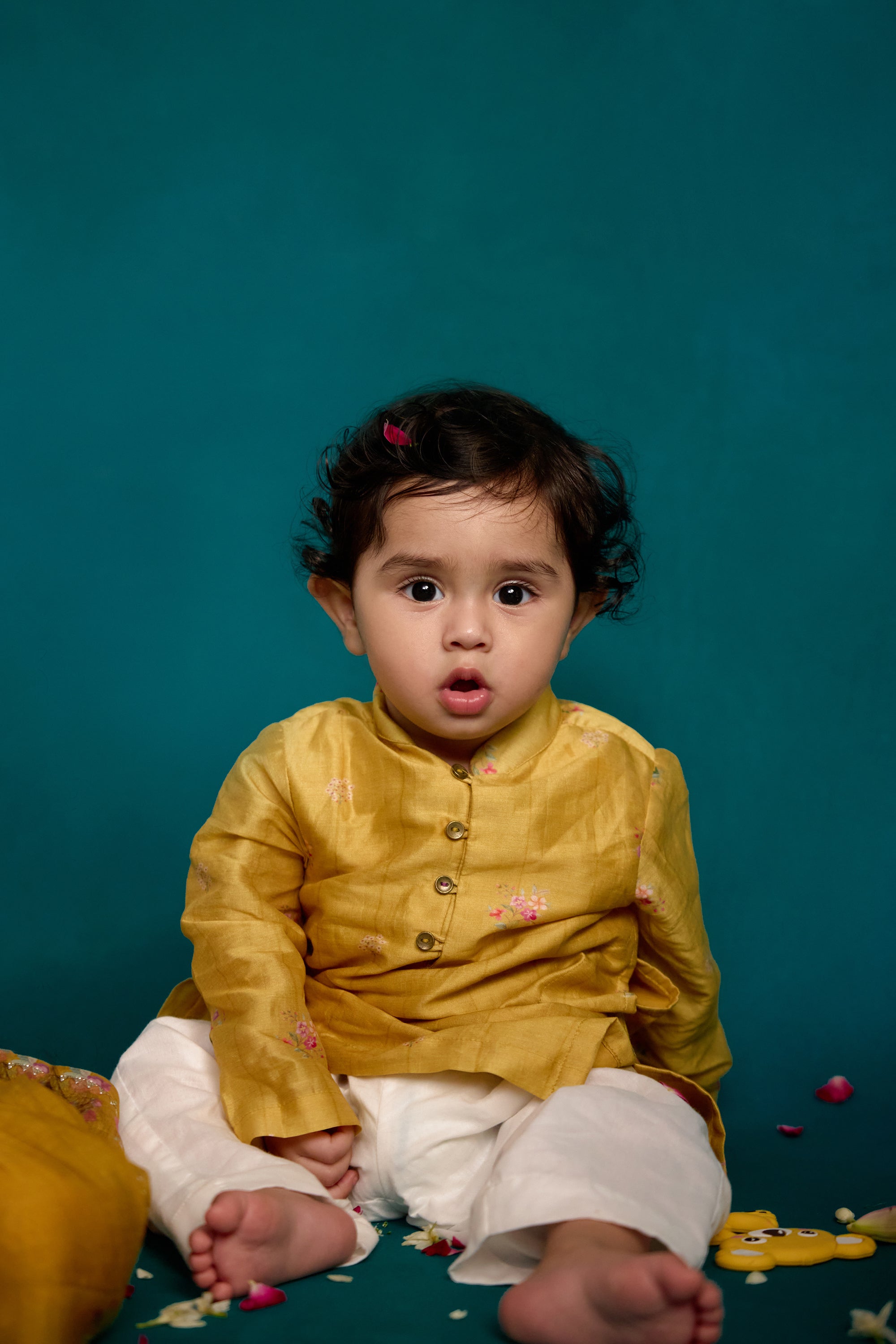 Neembu Rekh Chitthi Kurta Set
