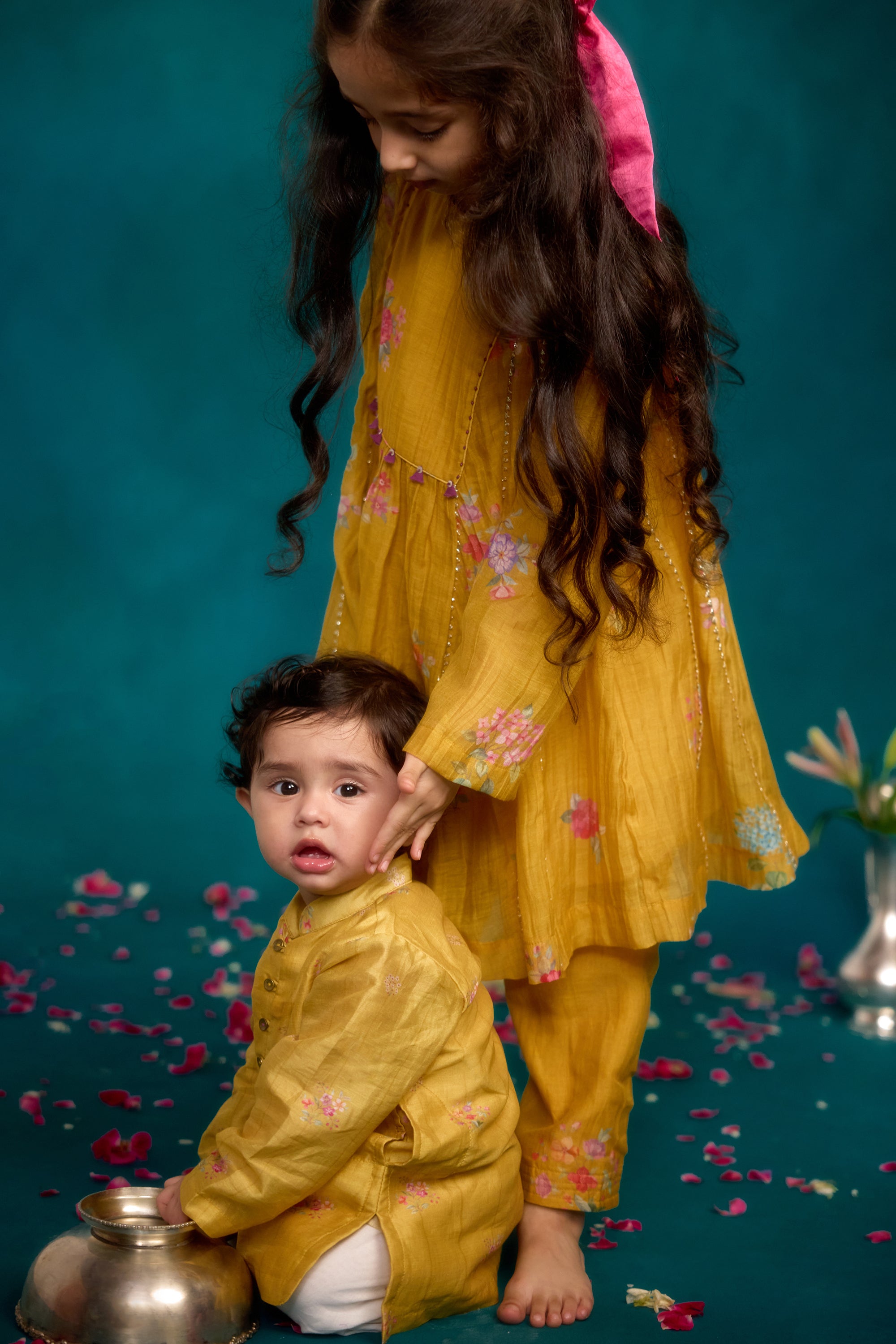 Neembu Rekh Chitthi Kurta Set