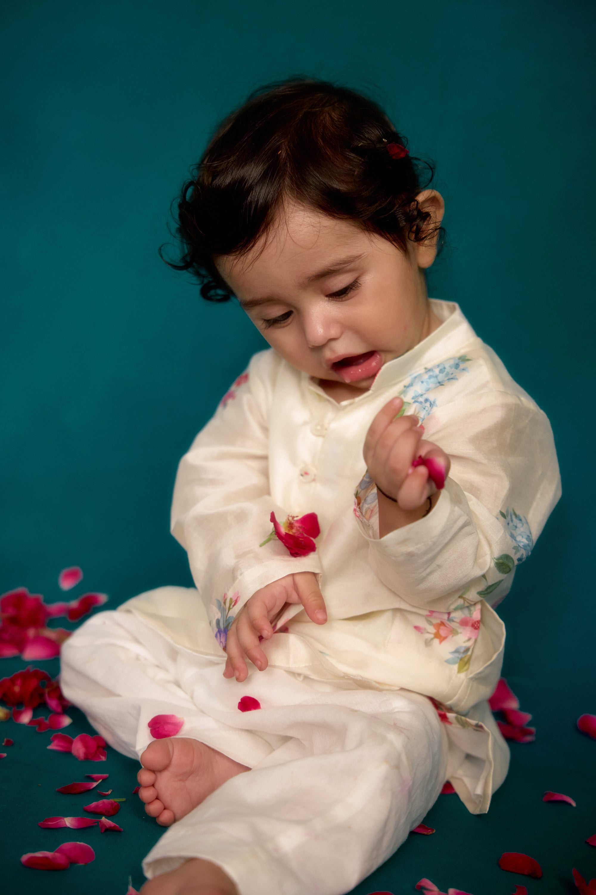 Naariyal Chitthi Kurta Set