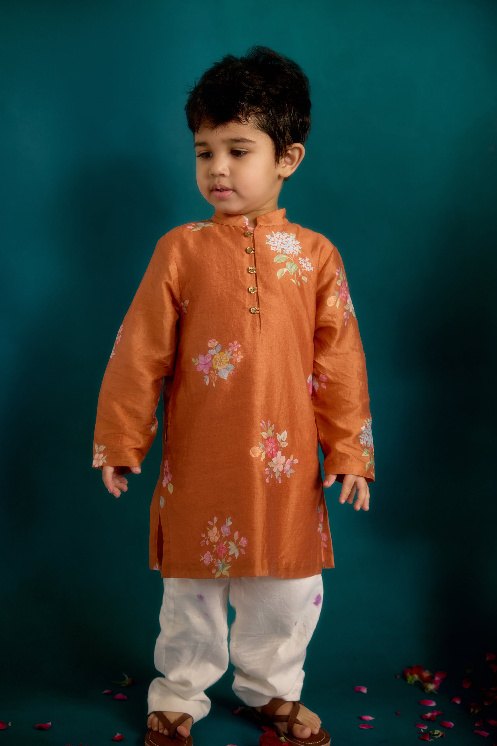 Kesar Chitthi Kurta Set