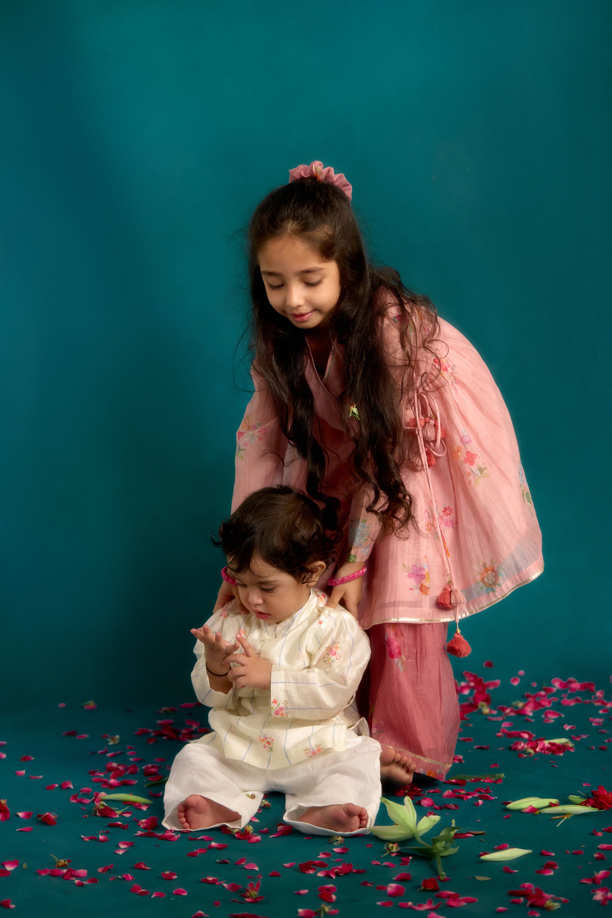 Rekh Chitthi Kurta Set