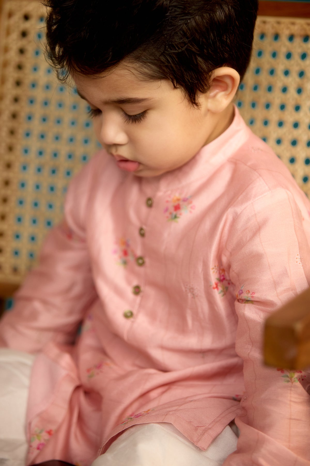 Seher Rekh Chitthi Kurta Set