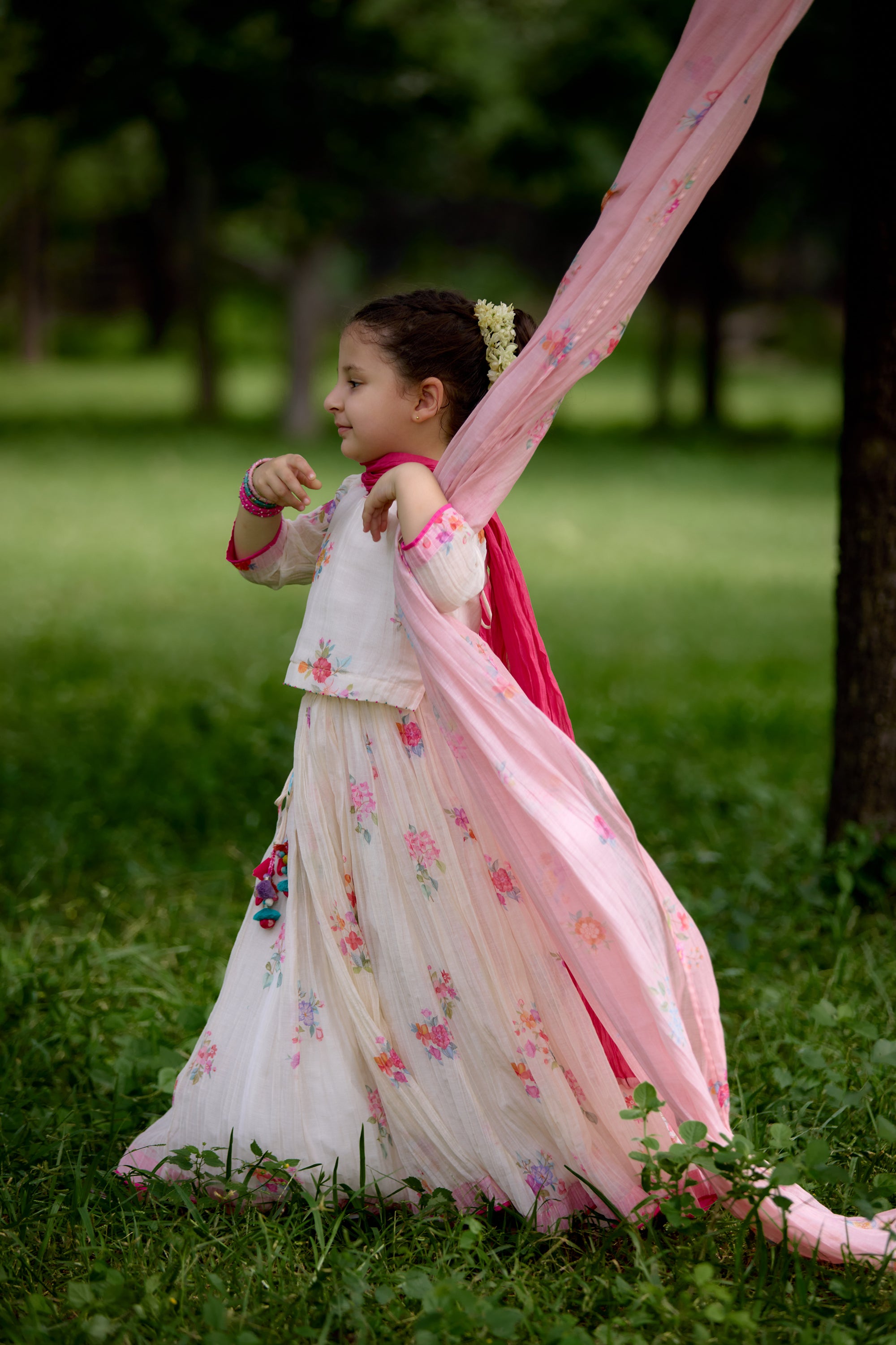 Naariyal Chittthi Lehanga Set