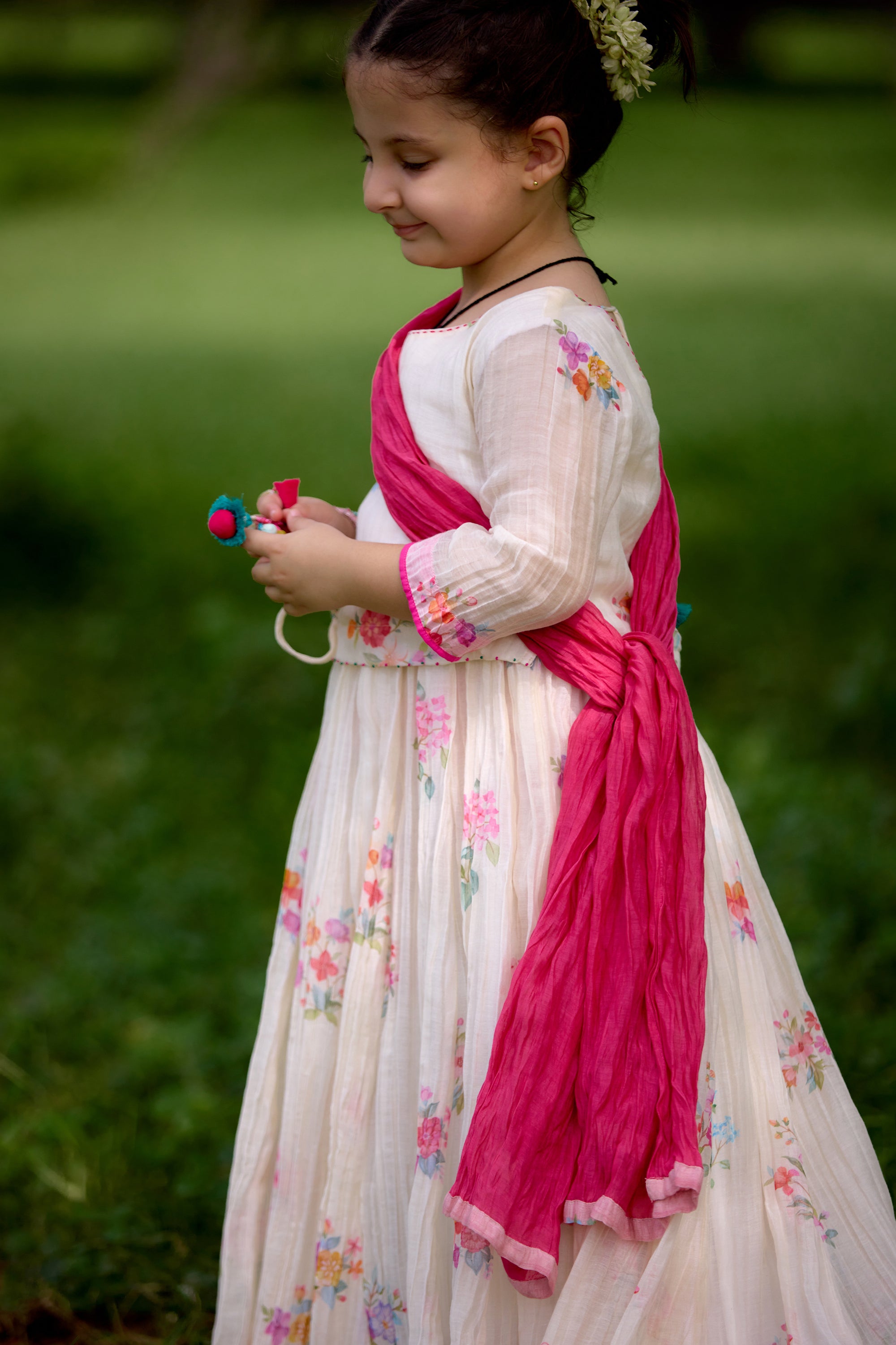 Naariyal Chittthi Lehanga Set