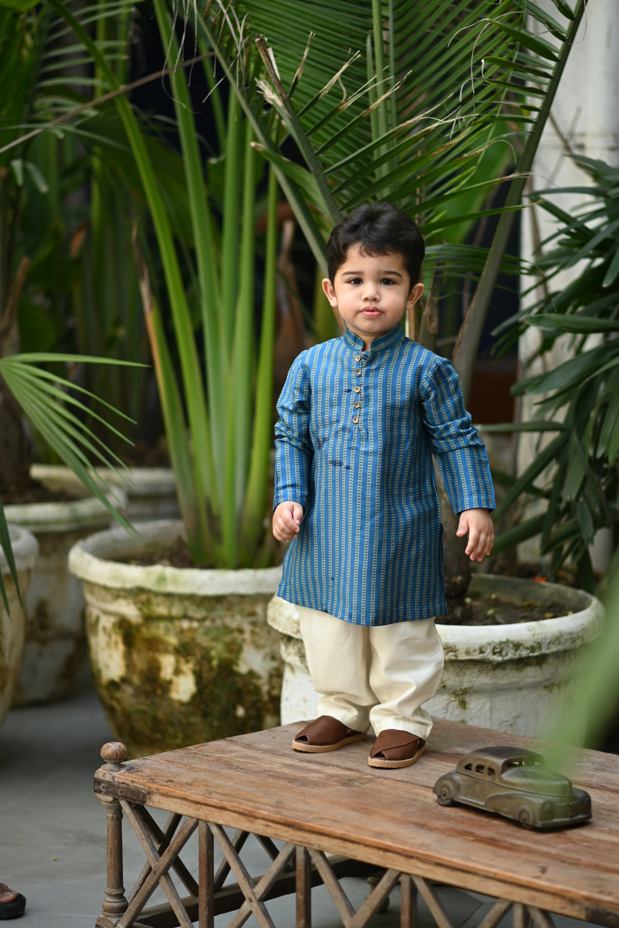 Udayveer Kurta And Pyjama Set- Indigo Stripe