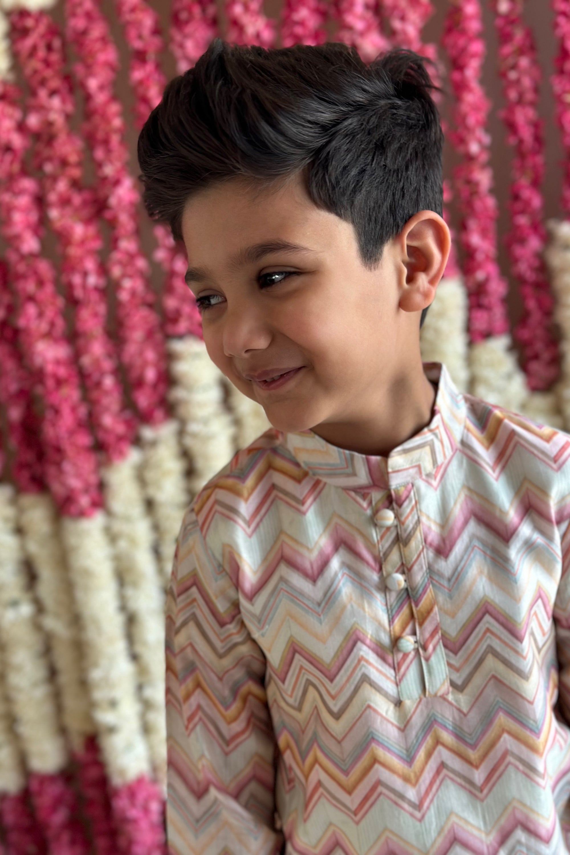 Tegh Kurta and Pyjama Set - Light Chevron