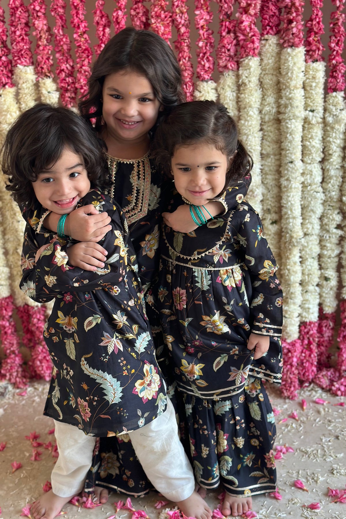 Tara Gharara Set - Eclipse Sanobar Chintz