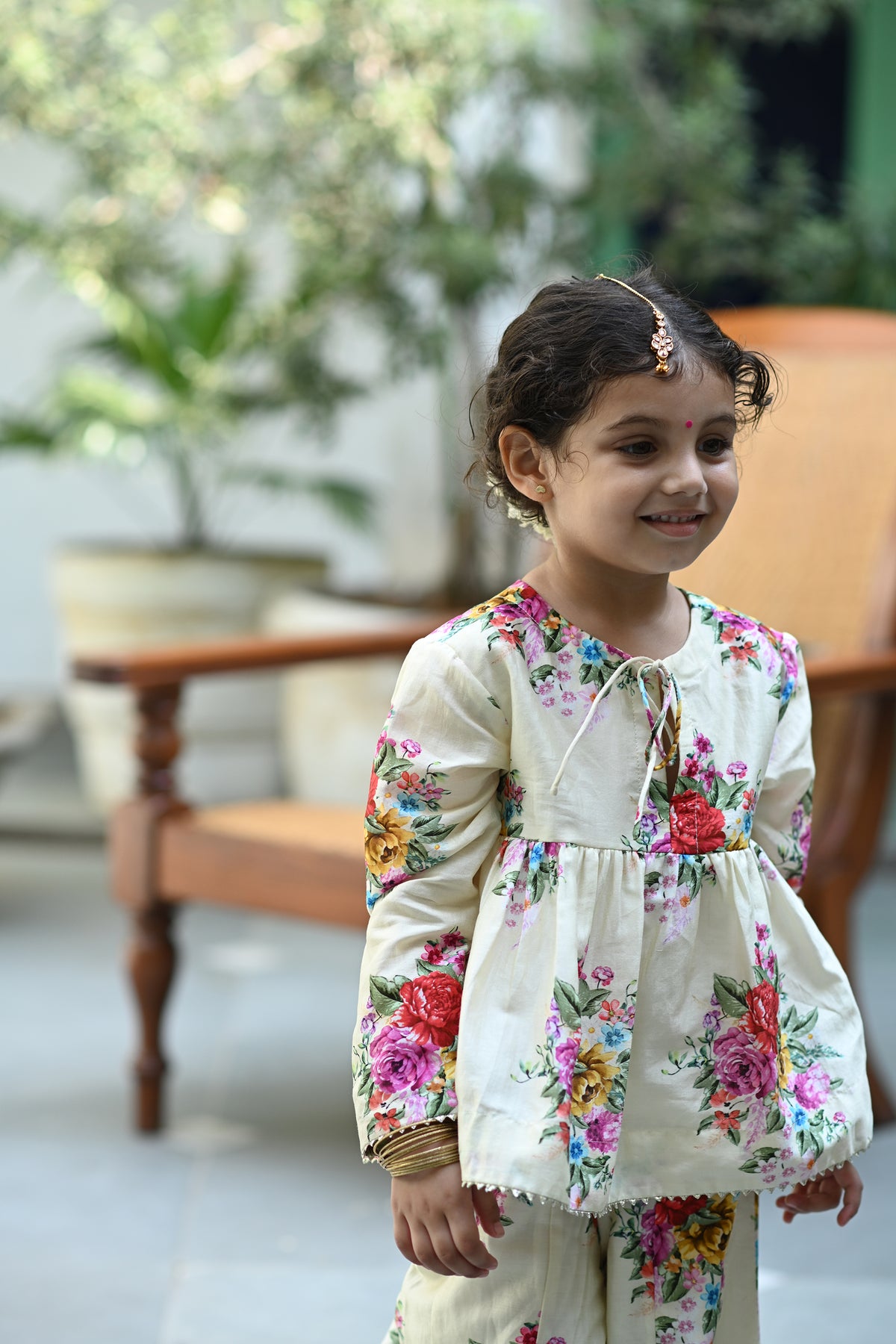 Gulneet Sharara Set - White Phool Angan