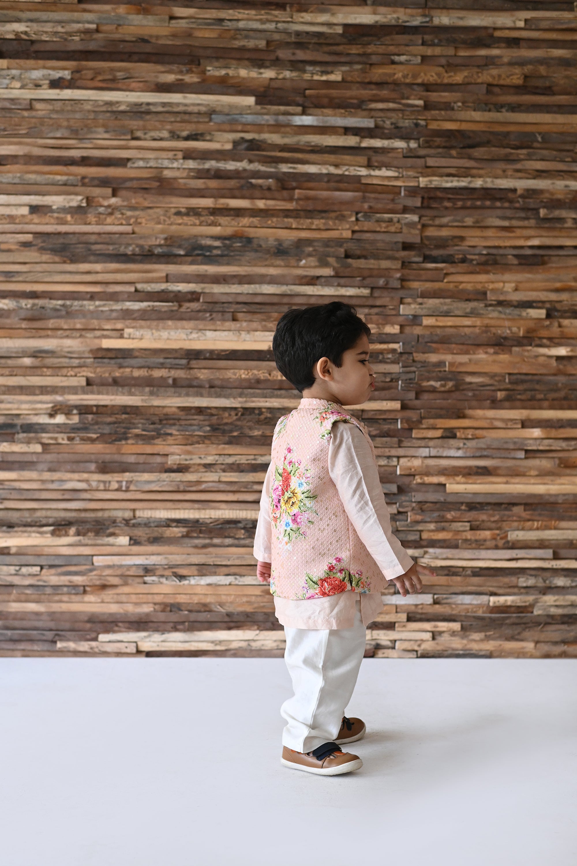Abeer Bandhi, Kurta And Pyjama Set-Light Pink Floral Bunch