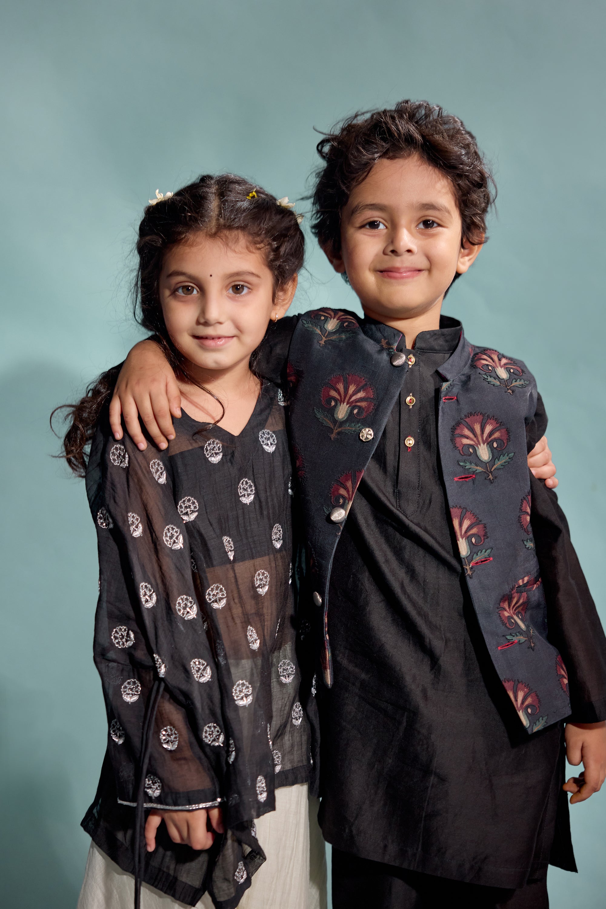 Chaand Chakor Kaftaan Set 001