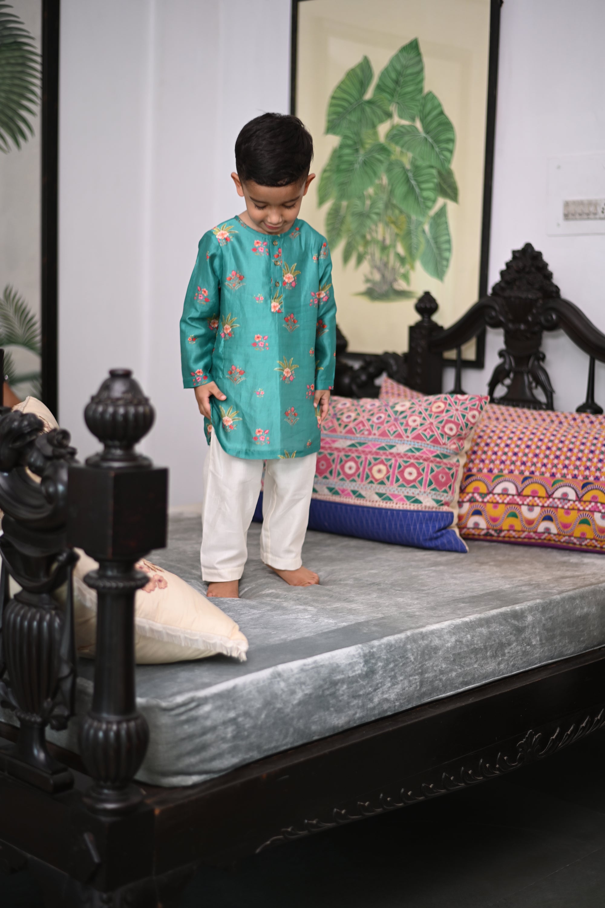 Zorawar Kurta And Pyjama Set-Green Pom Boota