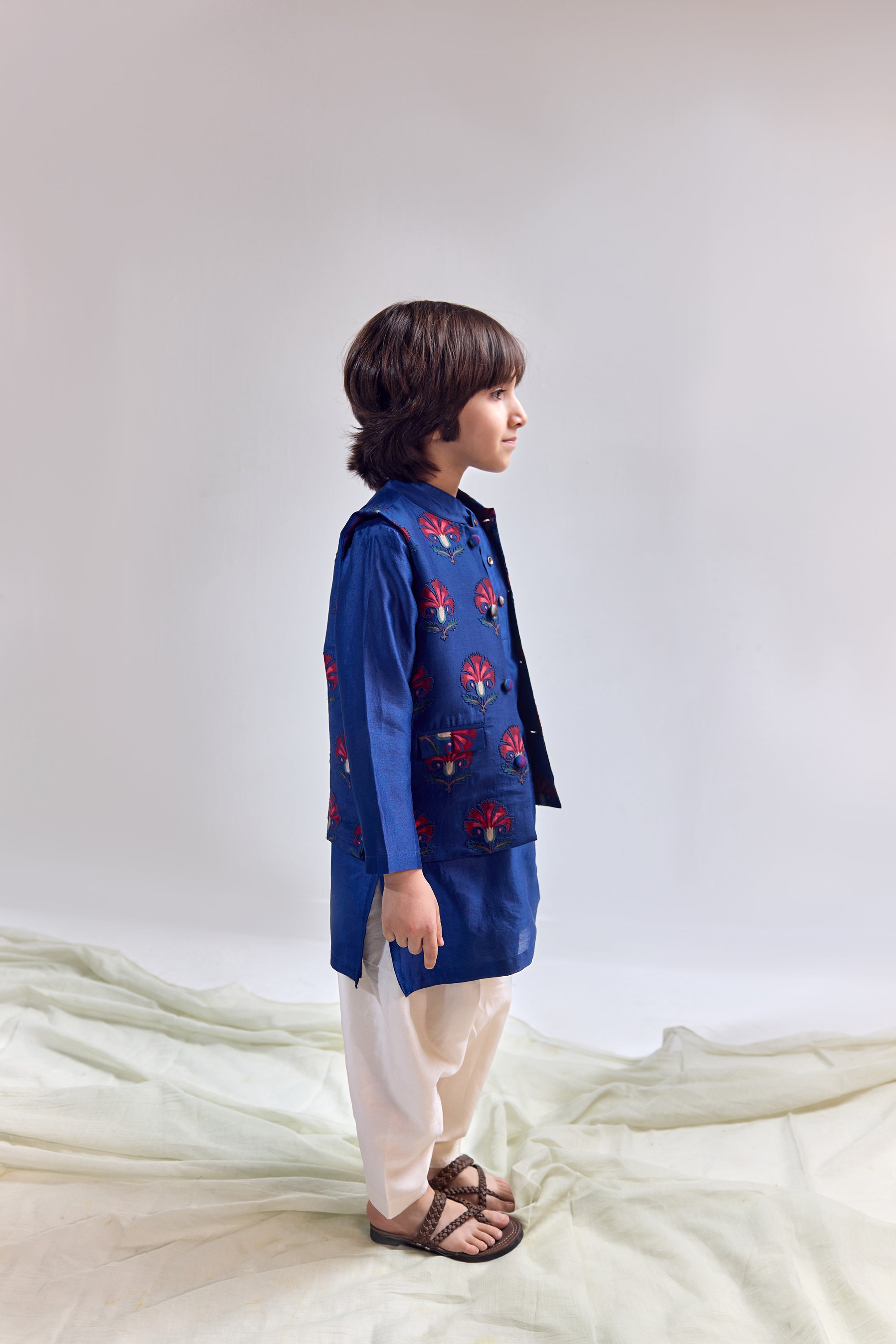 Neelan Bandhi Set