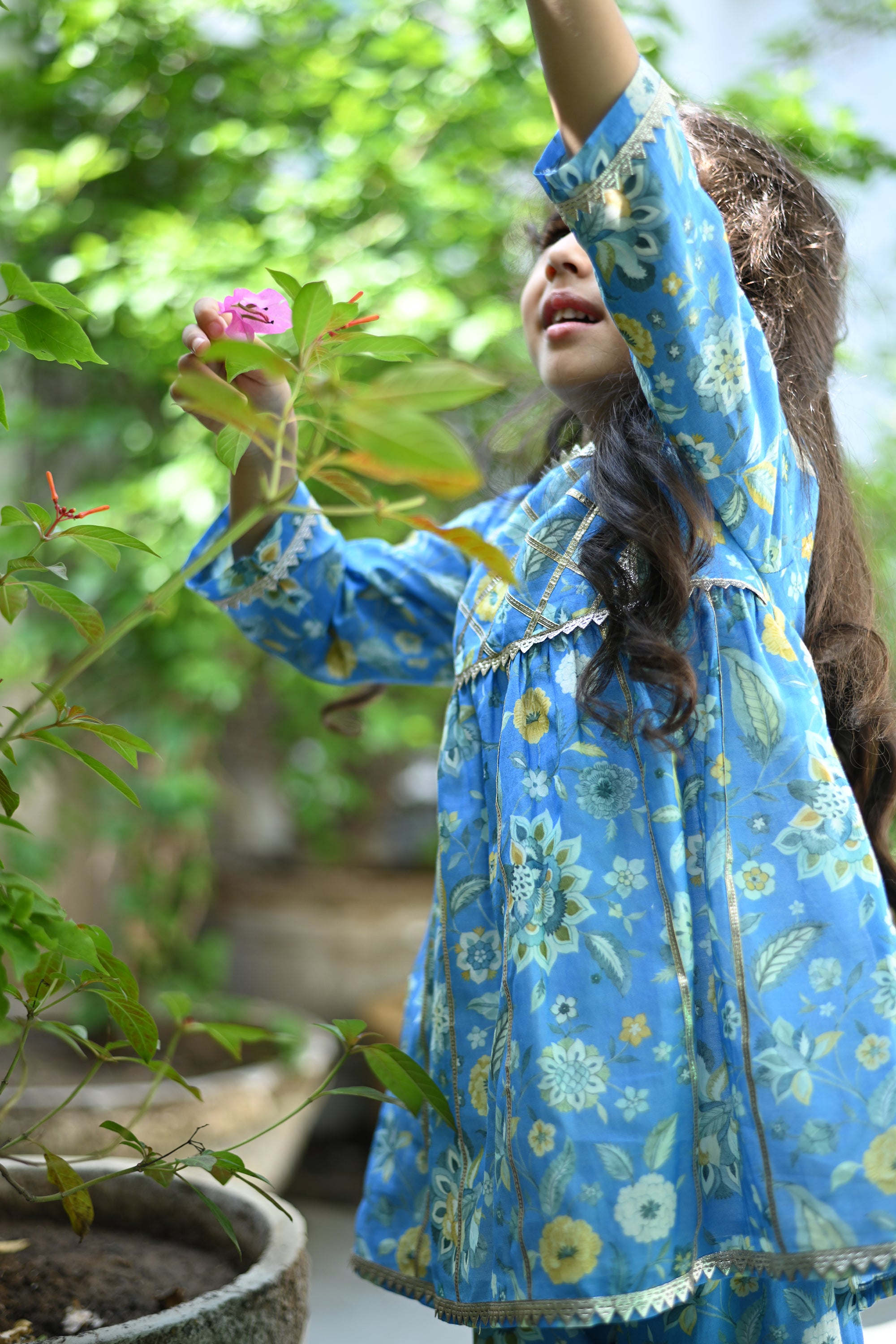 Rhea Gharara Set-Sky Blue Chintz