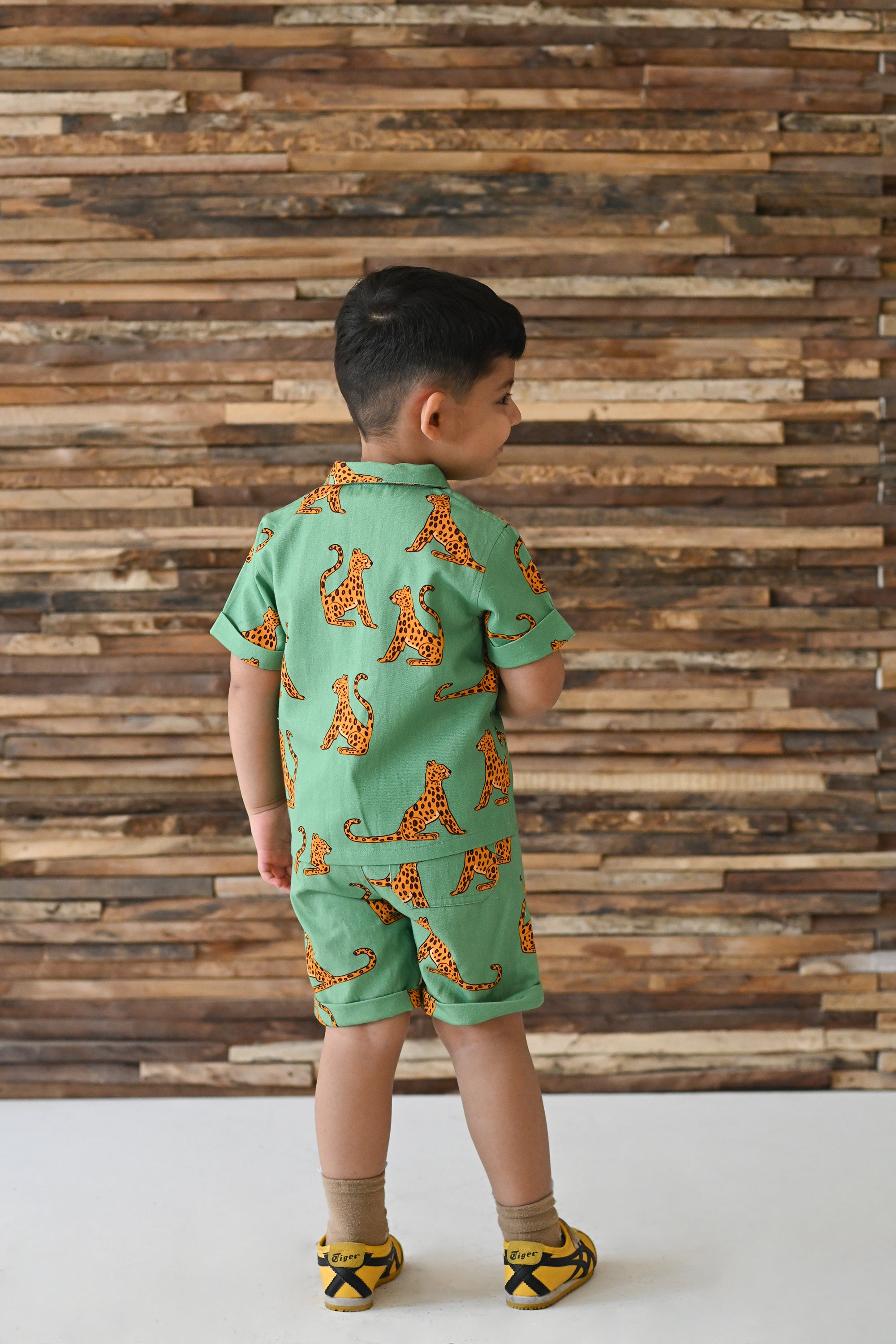 Eyrefield set- Green Leo