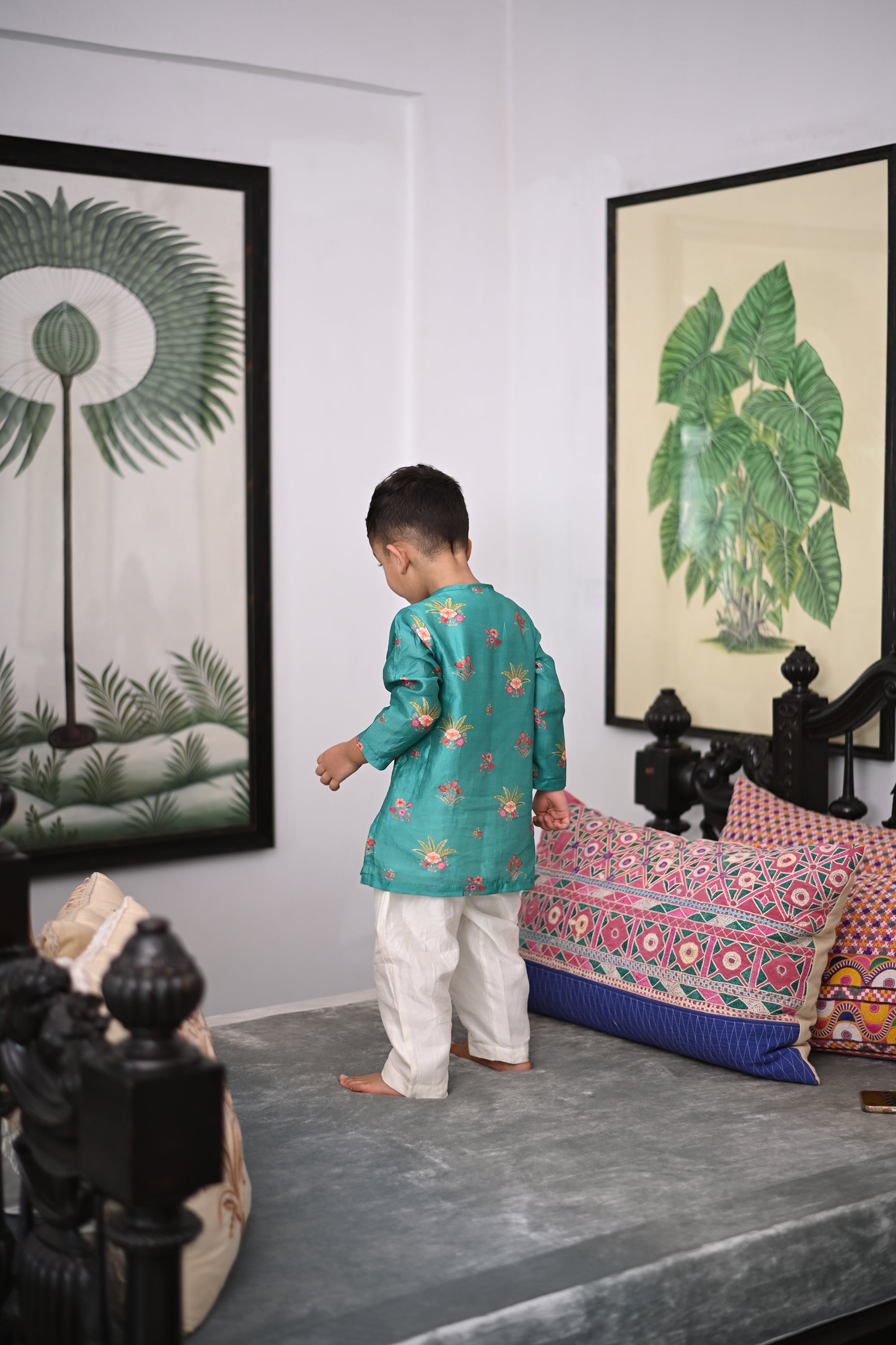 Zorawar Kurta And Pyjama Set-Green Pom Boota