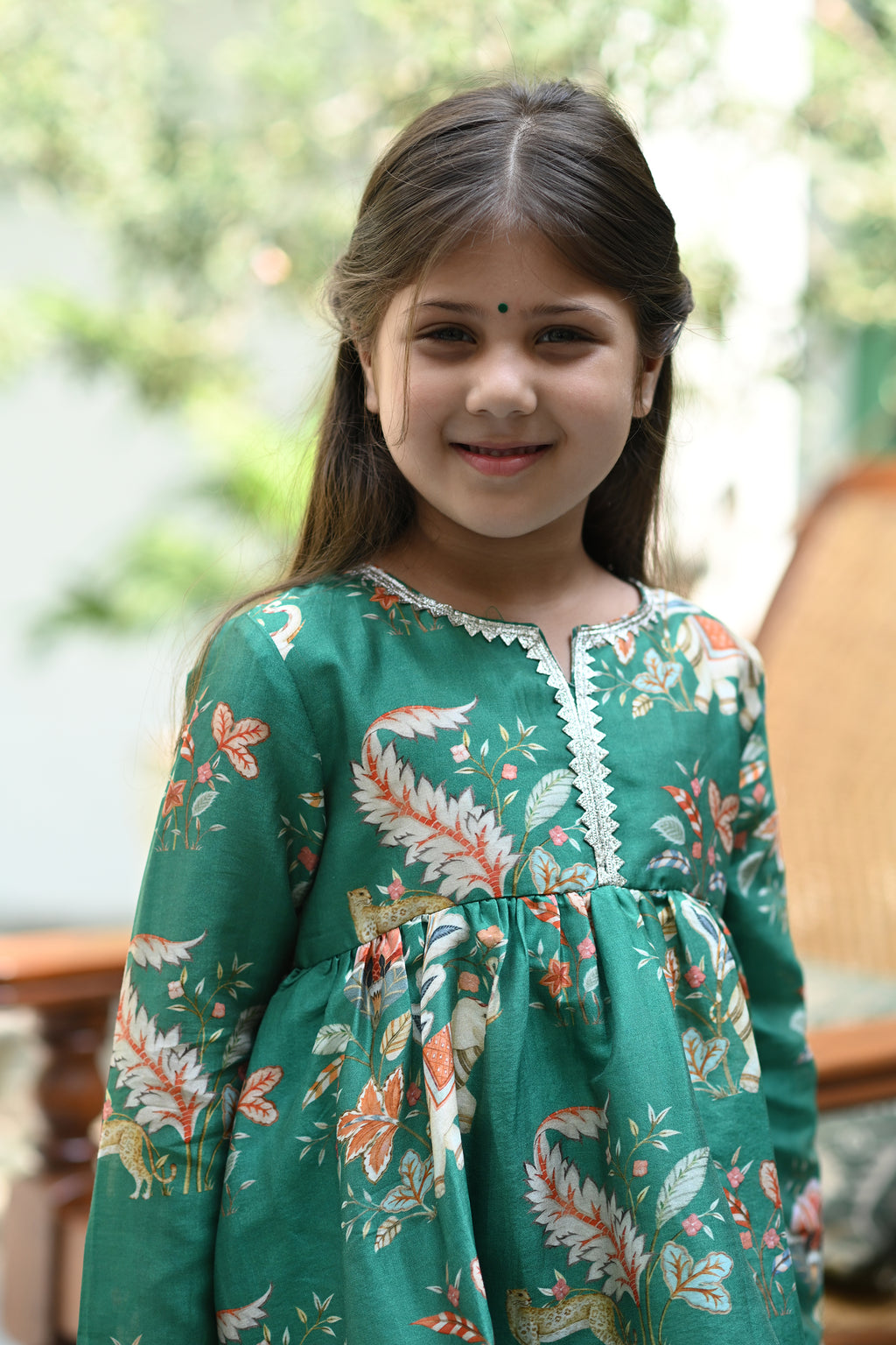Mahanoor Gharara Set - Forest Green Jungle Reverie