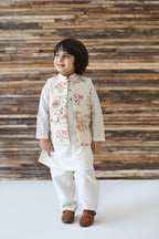 Fateh Bandhi Set- Off White Jungle Reverie