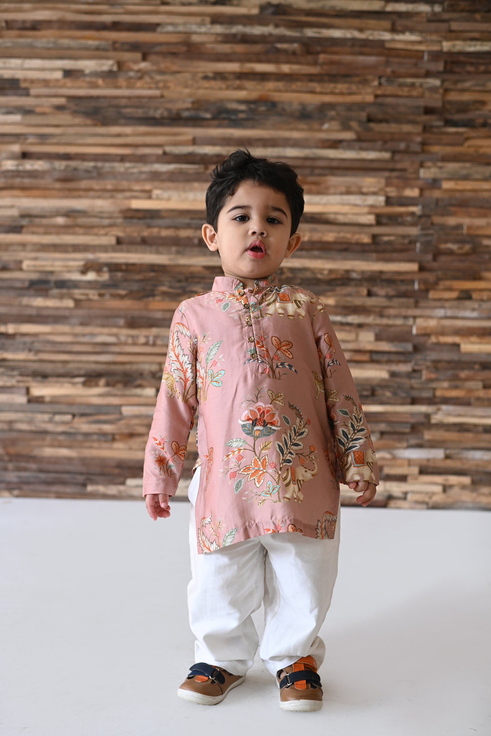Yash Kurta And Pyjama Set