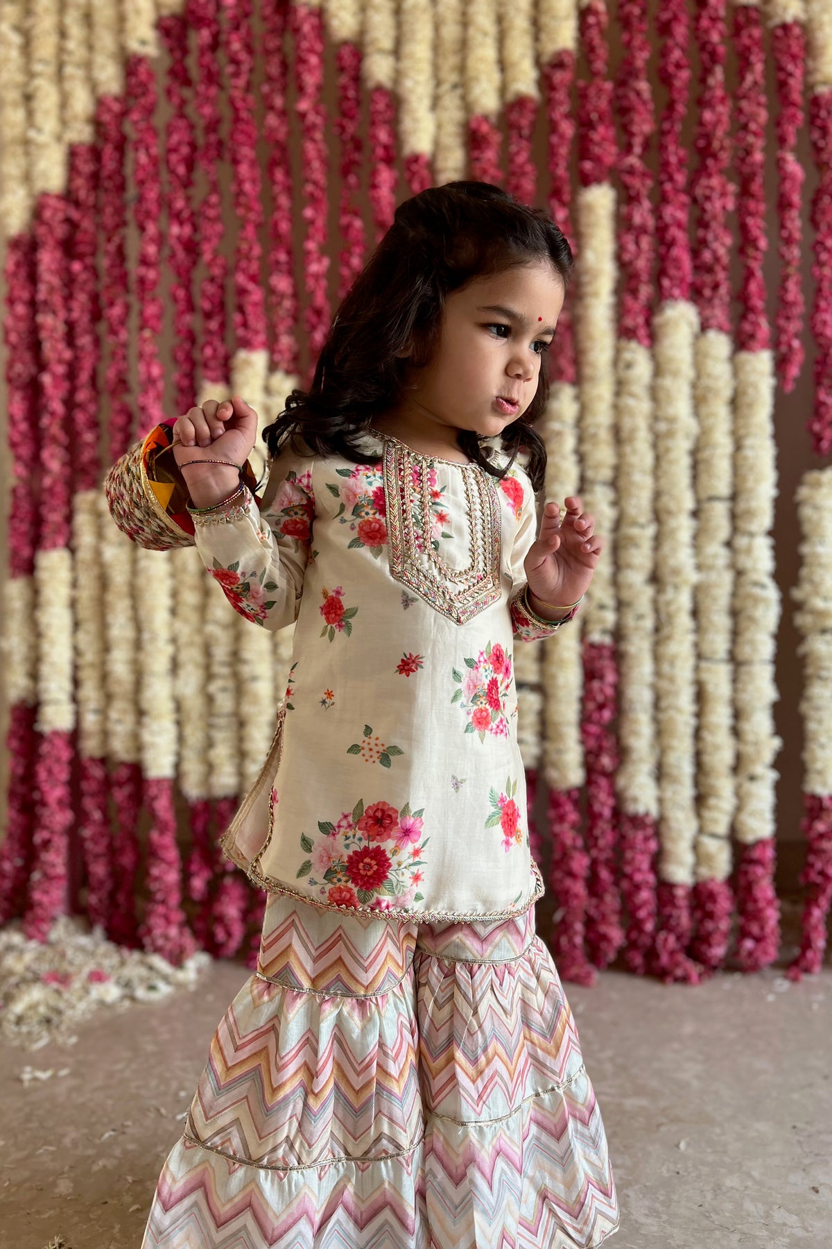 Vera Gharara Set - Ivory Bagh