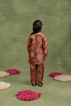 Gur Nahargarh Kurta Set