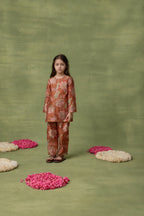 Gur Nahargarh Kurta Set
