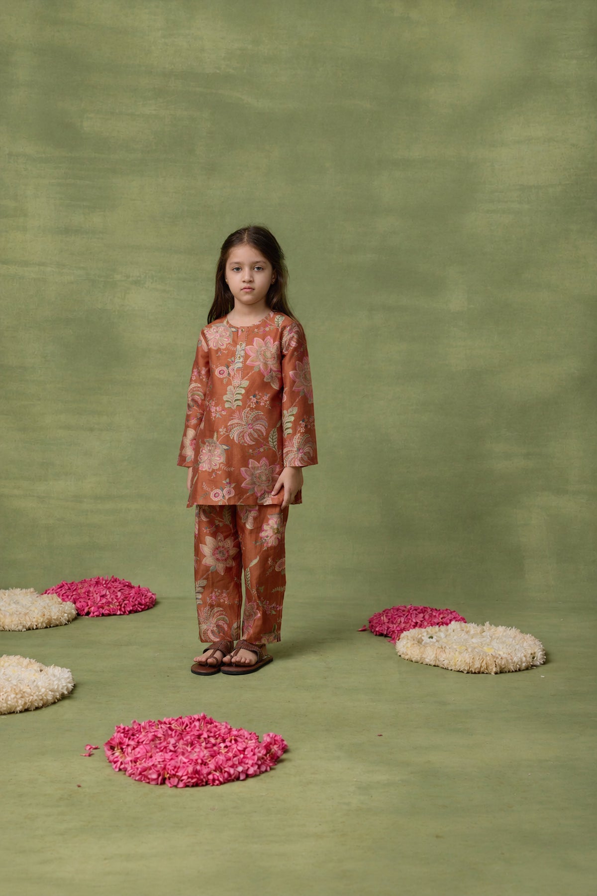 Gur Nahargarh Kurta Set