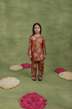 Gur Nahargarh Kurta Set